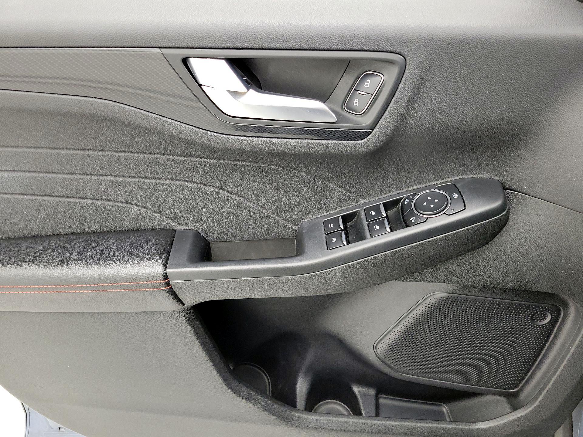 Thumbnail: 2023 Ford Escape - 12