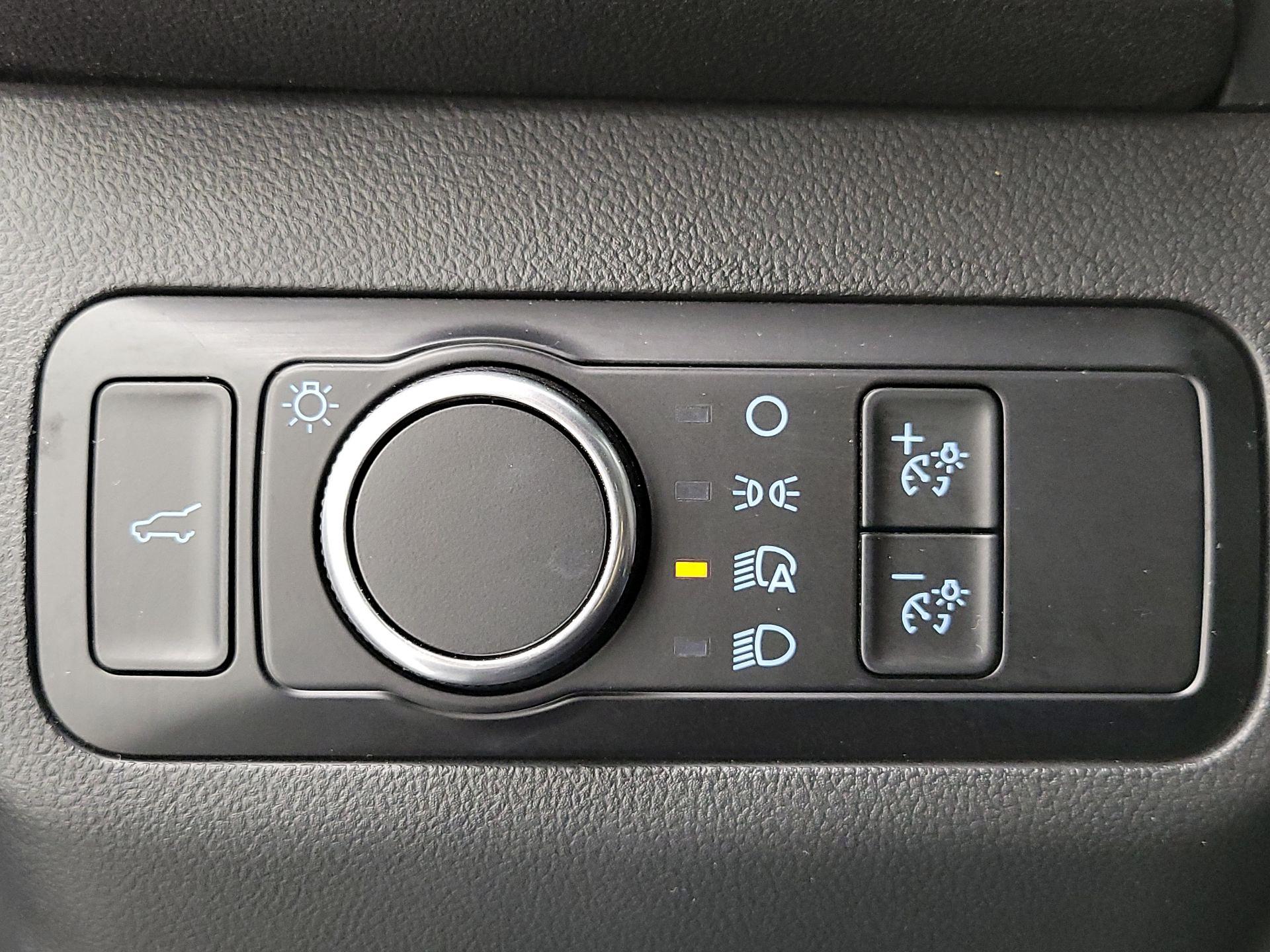 Thumbnail: 2023 Ford Escape - 13