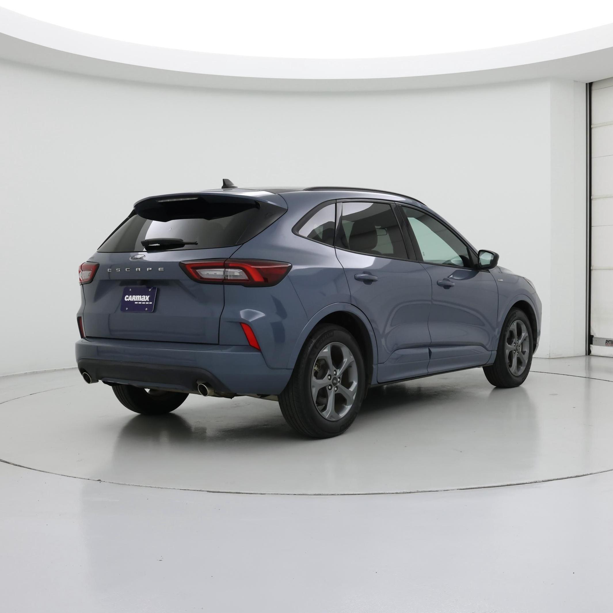 Thumbnail: 2023 Ford Escape - 8