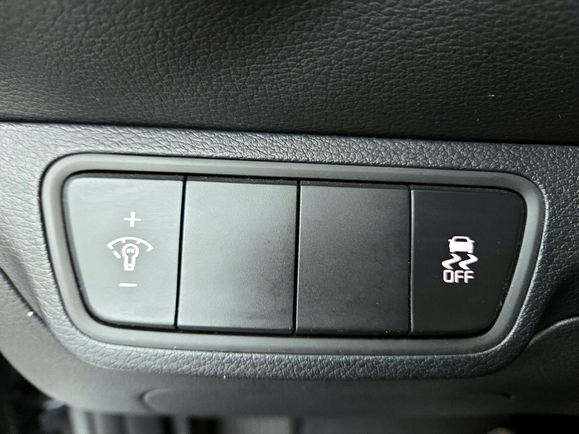 Thumbnail: 2024 Kia Forte - 13