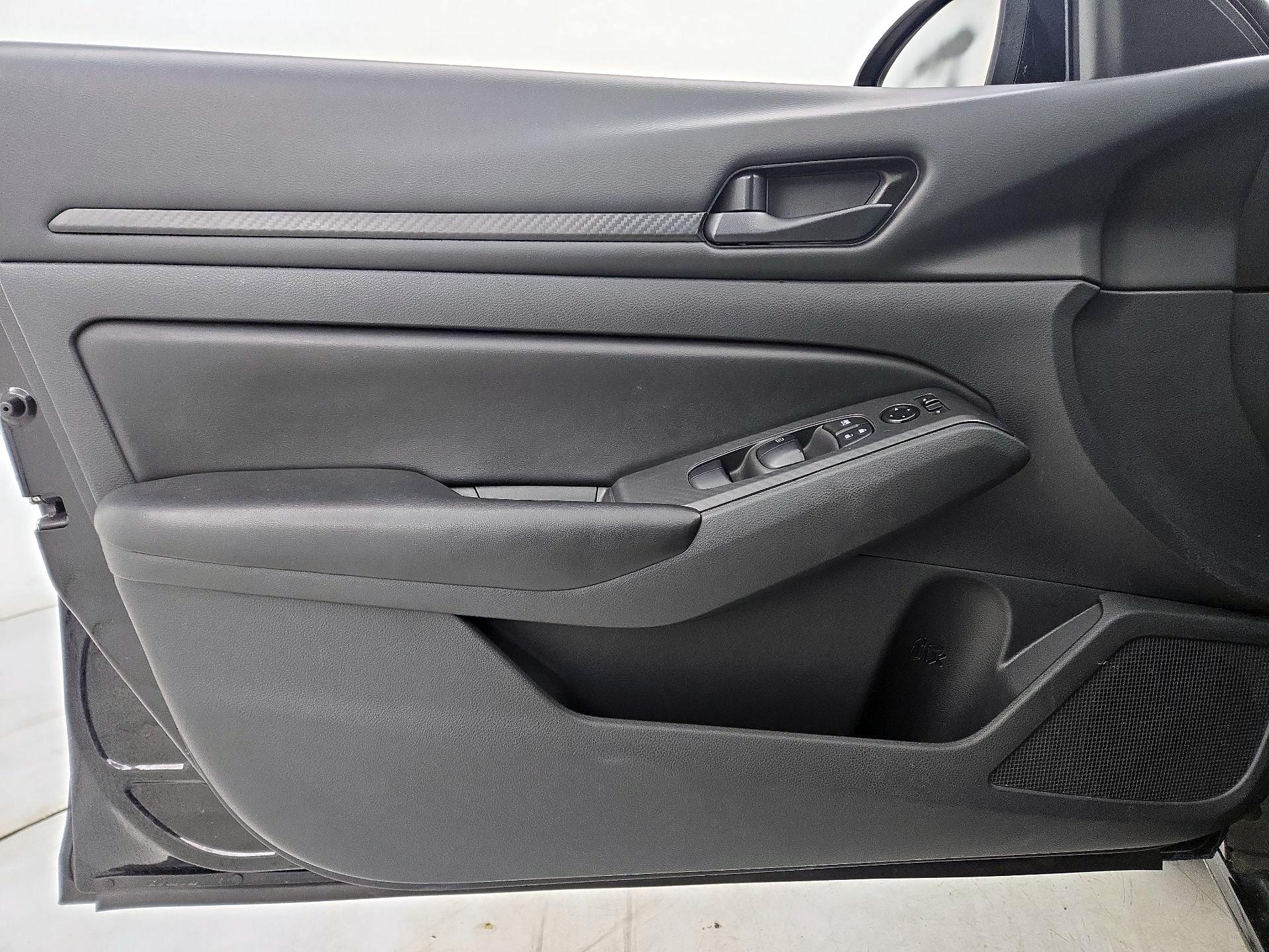 Thumbnail: 2023 Nissan Altima - 12