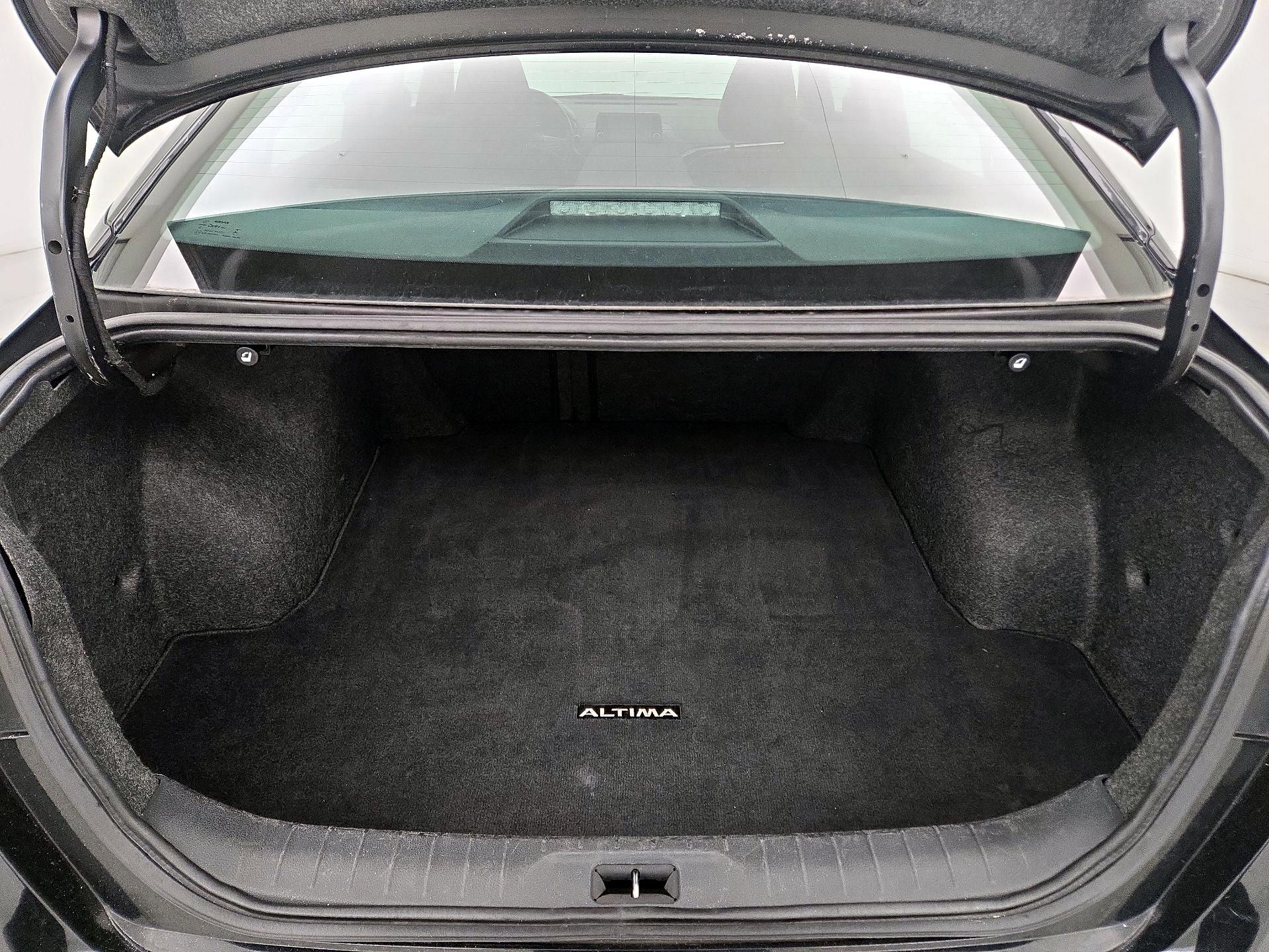 Thumbnail: 2023 Nissan Altima - 19