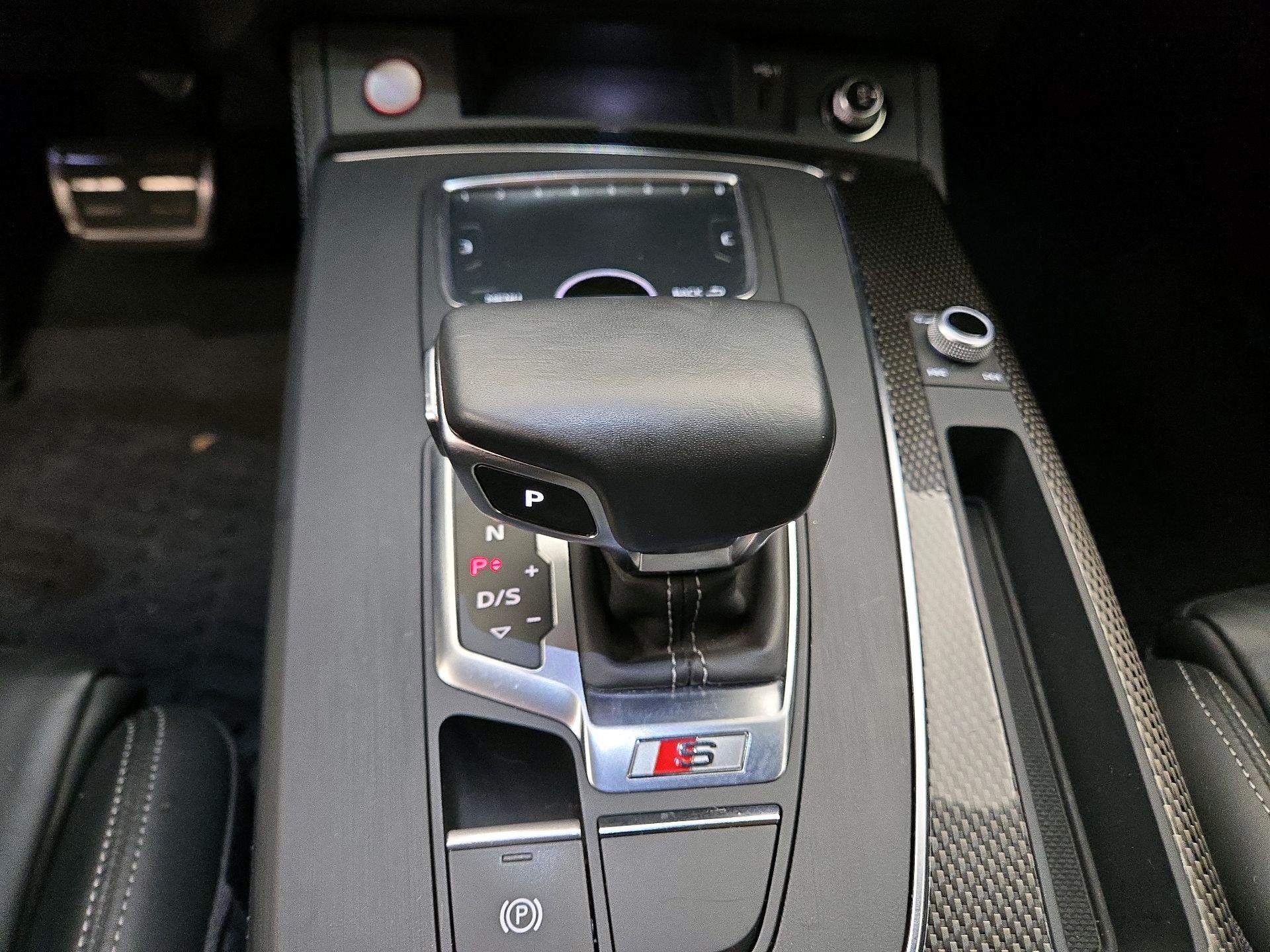 Thumbnail: 2020 Audi SQ5 - 18