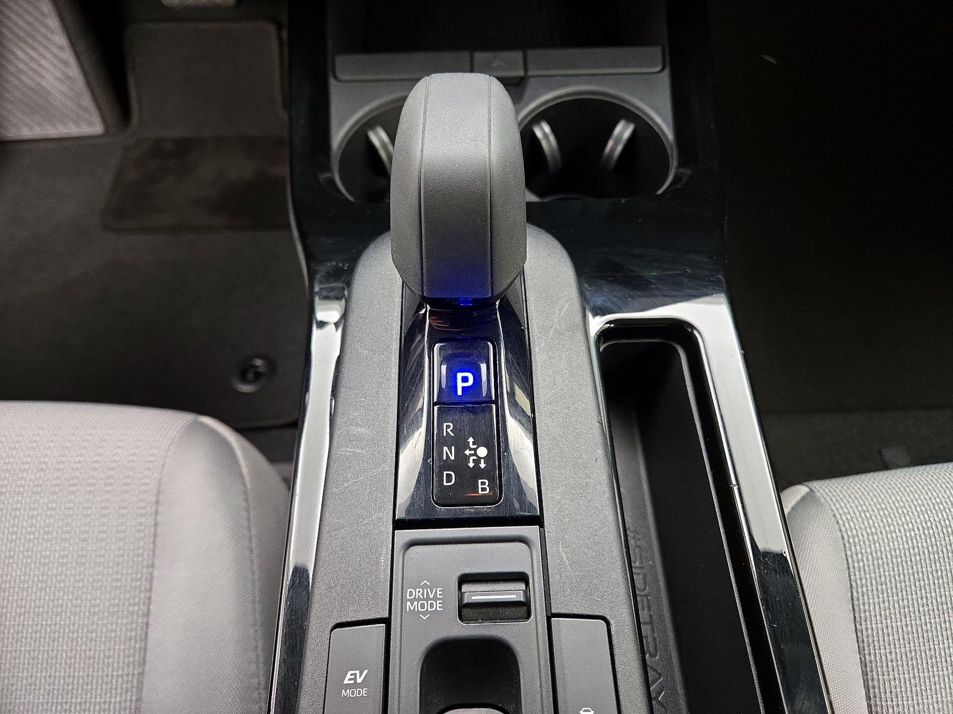 Thumbnail: 2023 Toyota Prius - 18