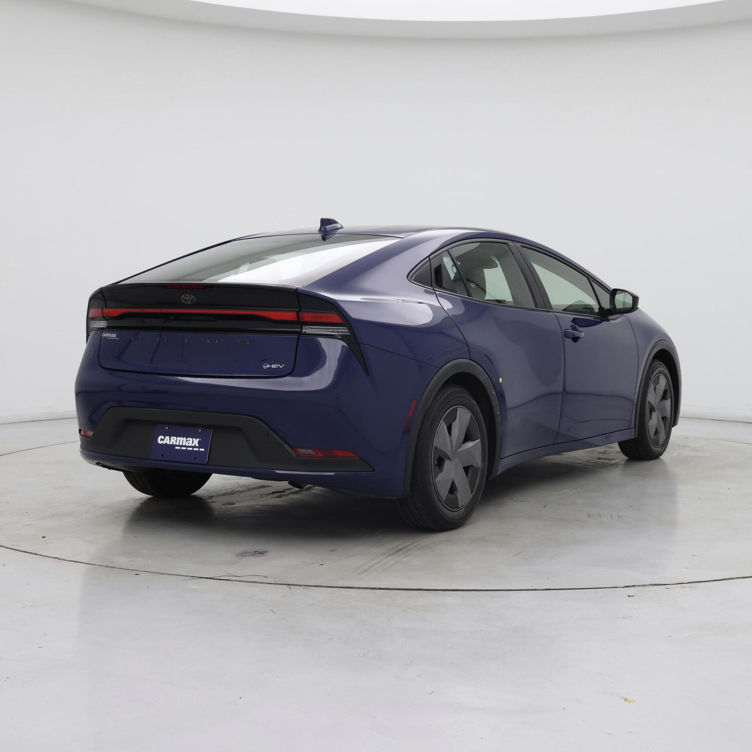 Thumbnail: 2023 Toyota Prius - 8