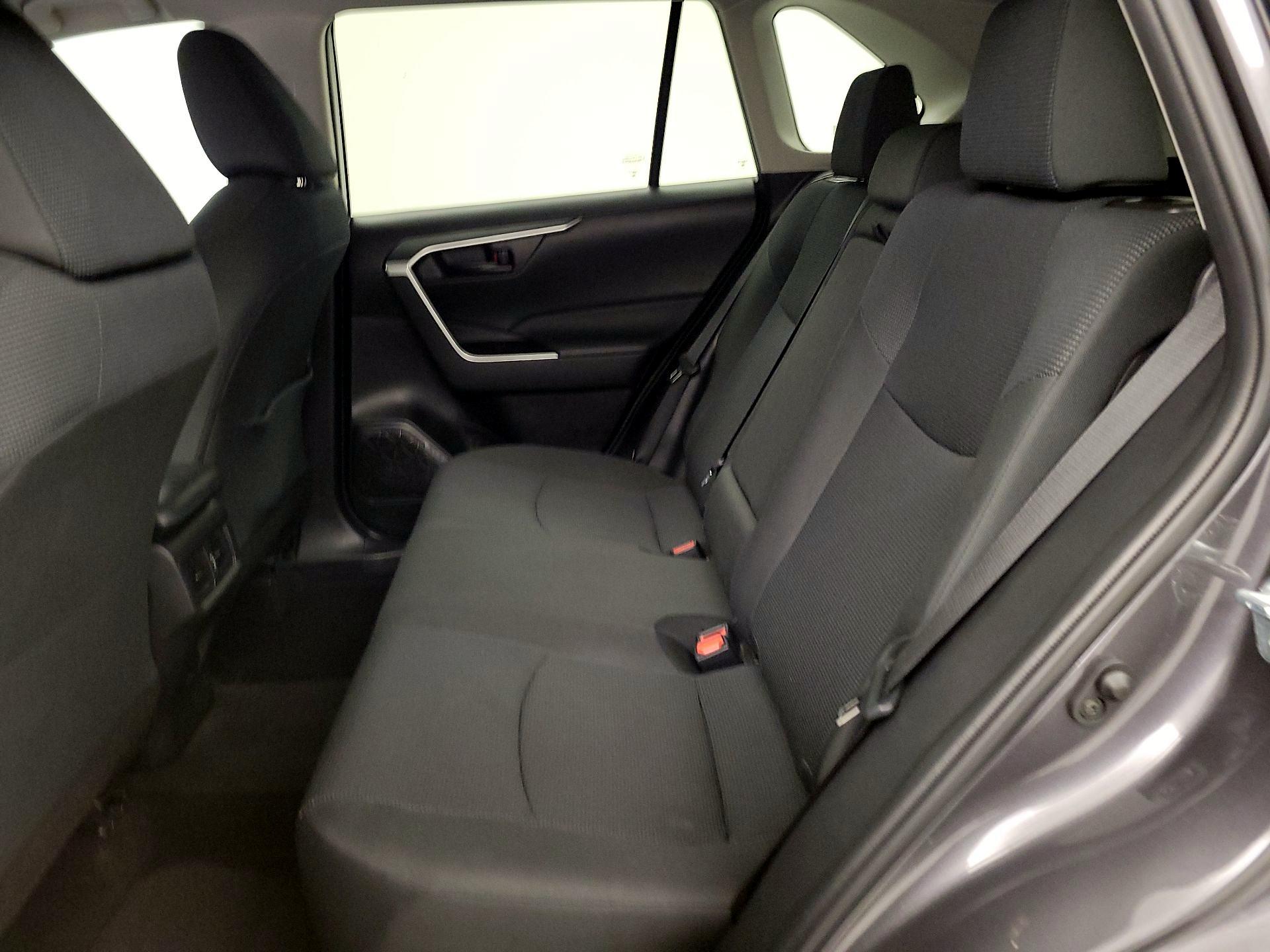 Thumbnail: 2024 Toyota RAV4 - 17