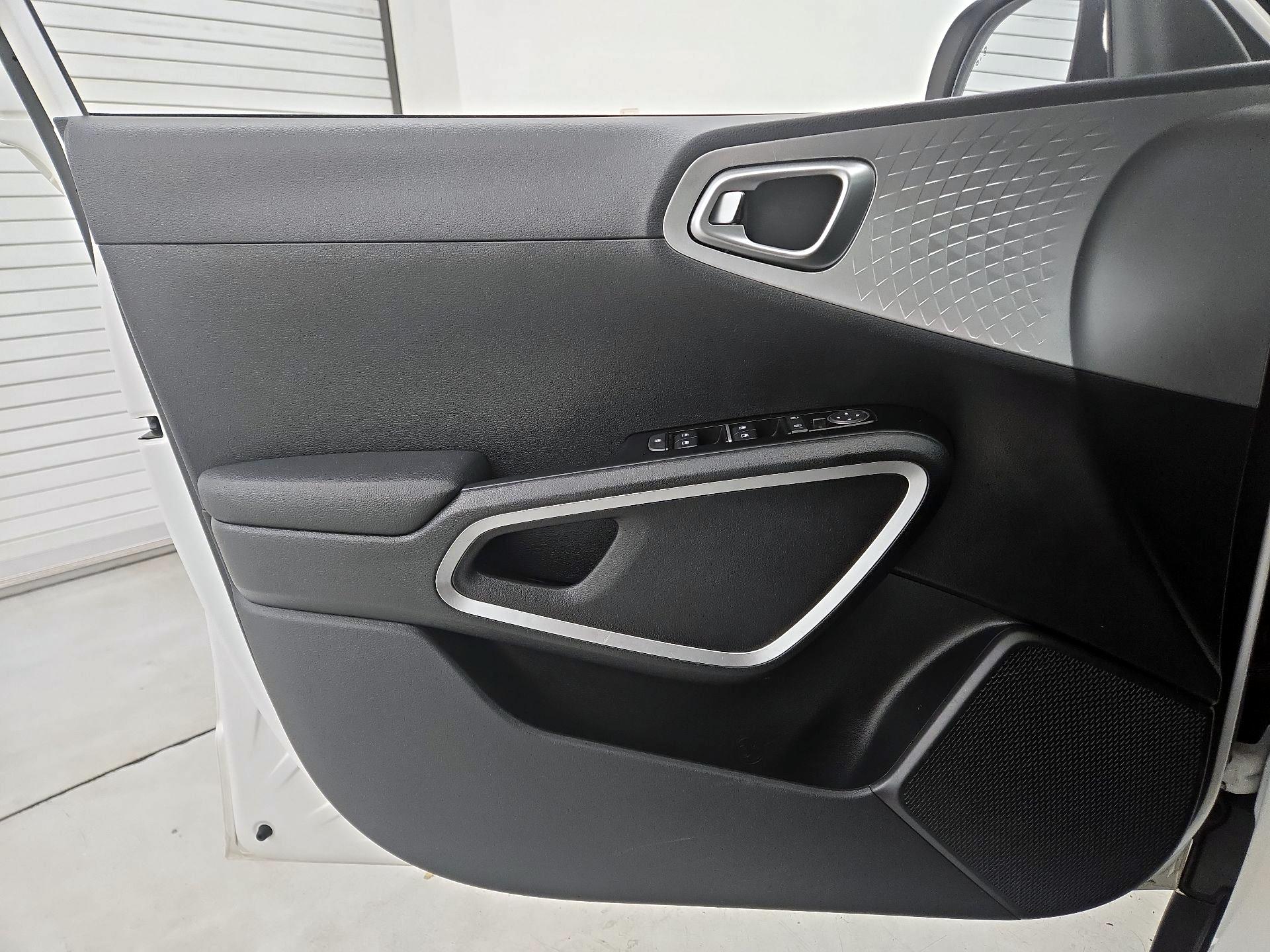 Thumbnail: 2024 Kia Soul - 12