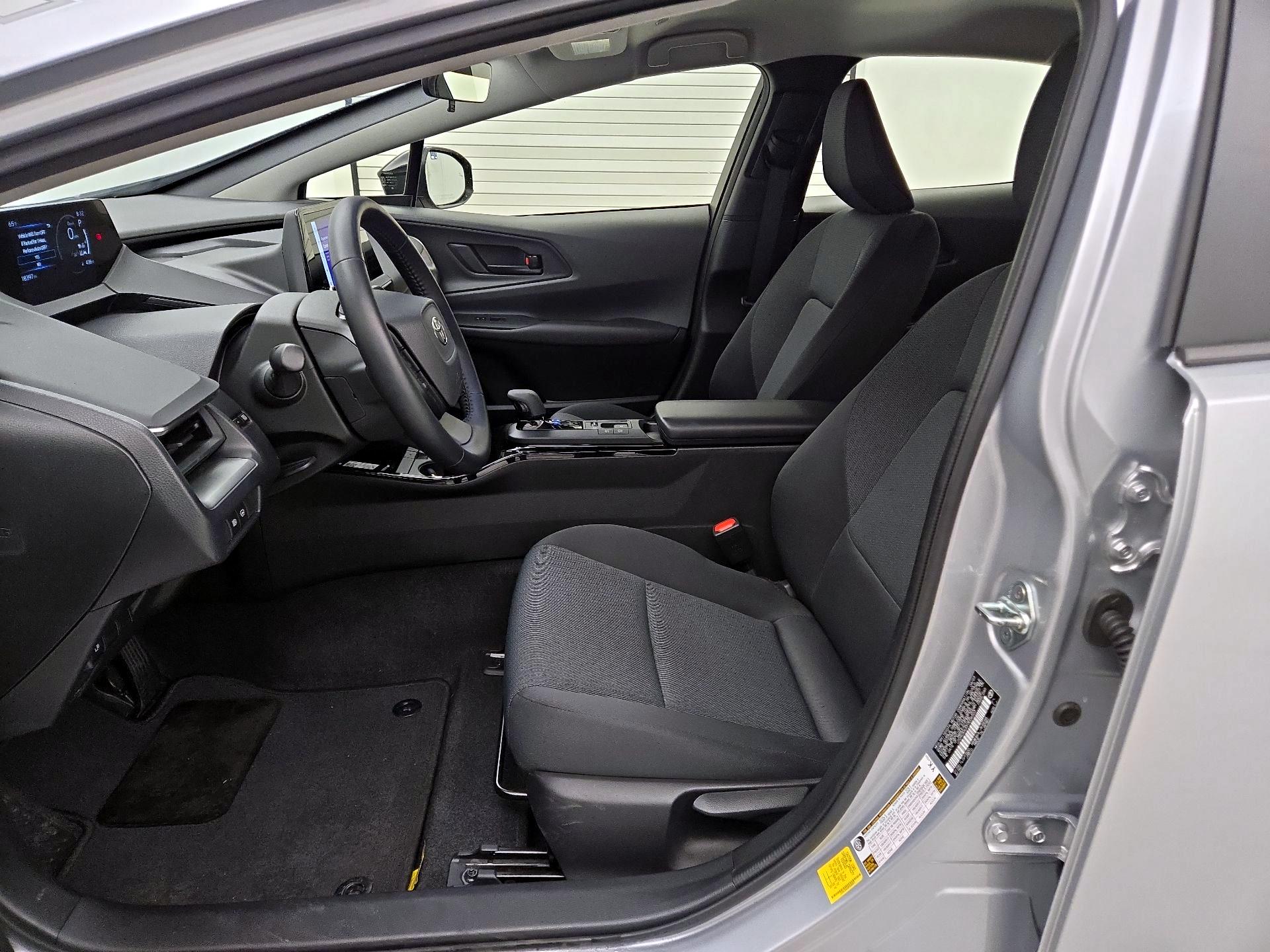 Thumbnail: 2023 Toyota Prius - 11