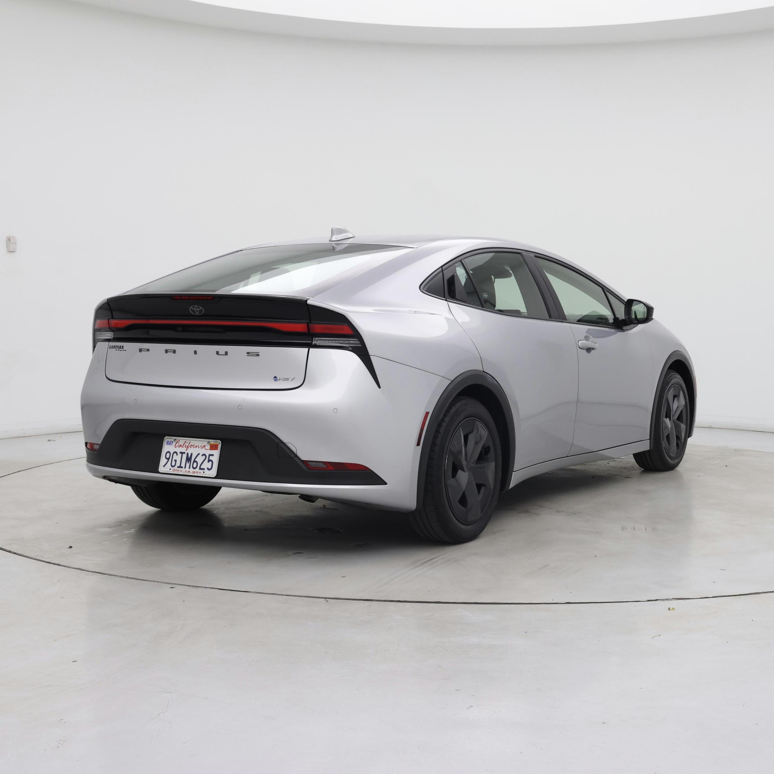 Thumbnail: 2023 Toyota Prius - 8