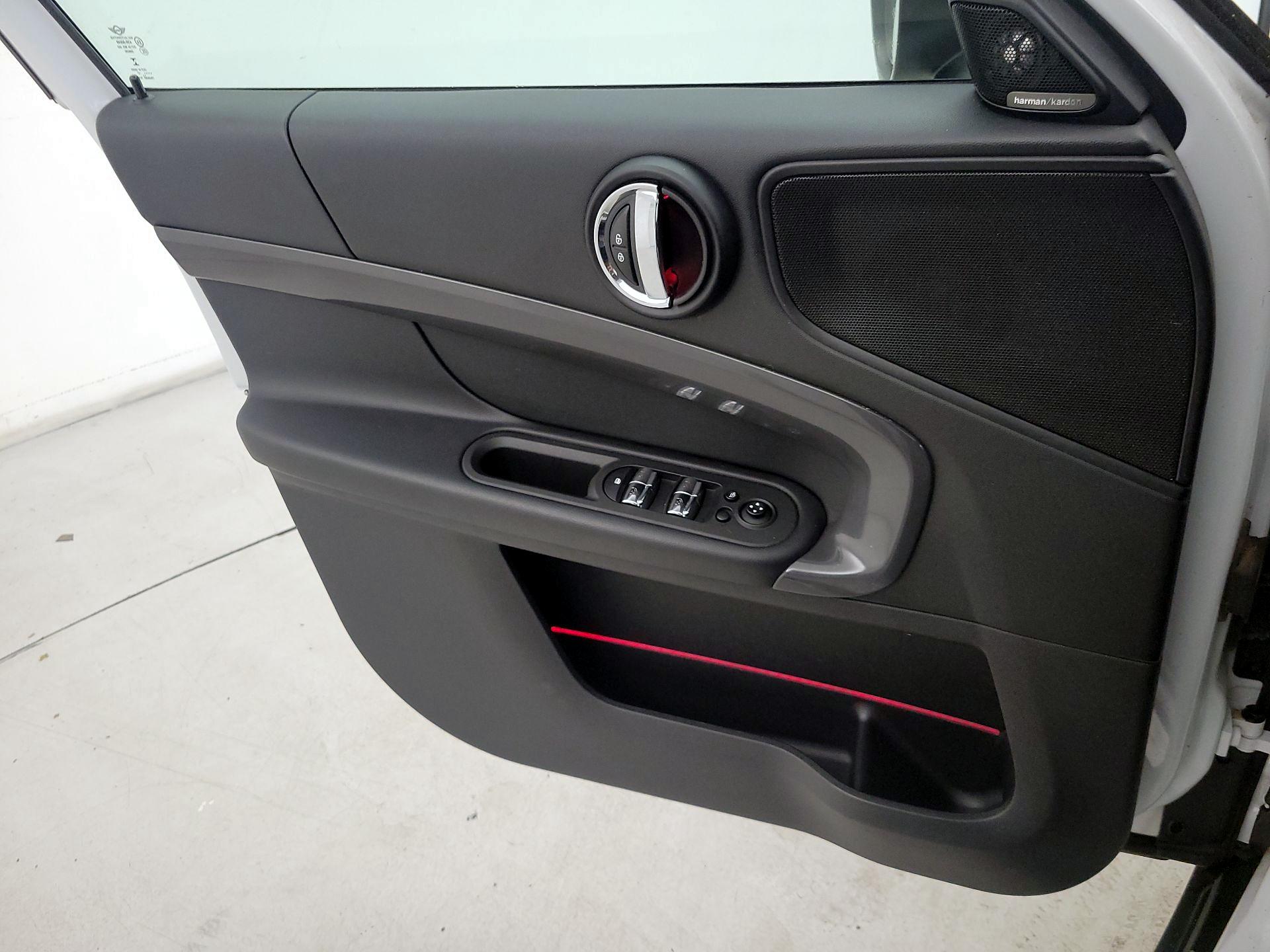 Thumbnail: 2017 MINI Cooper Countryman - 12