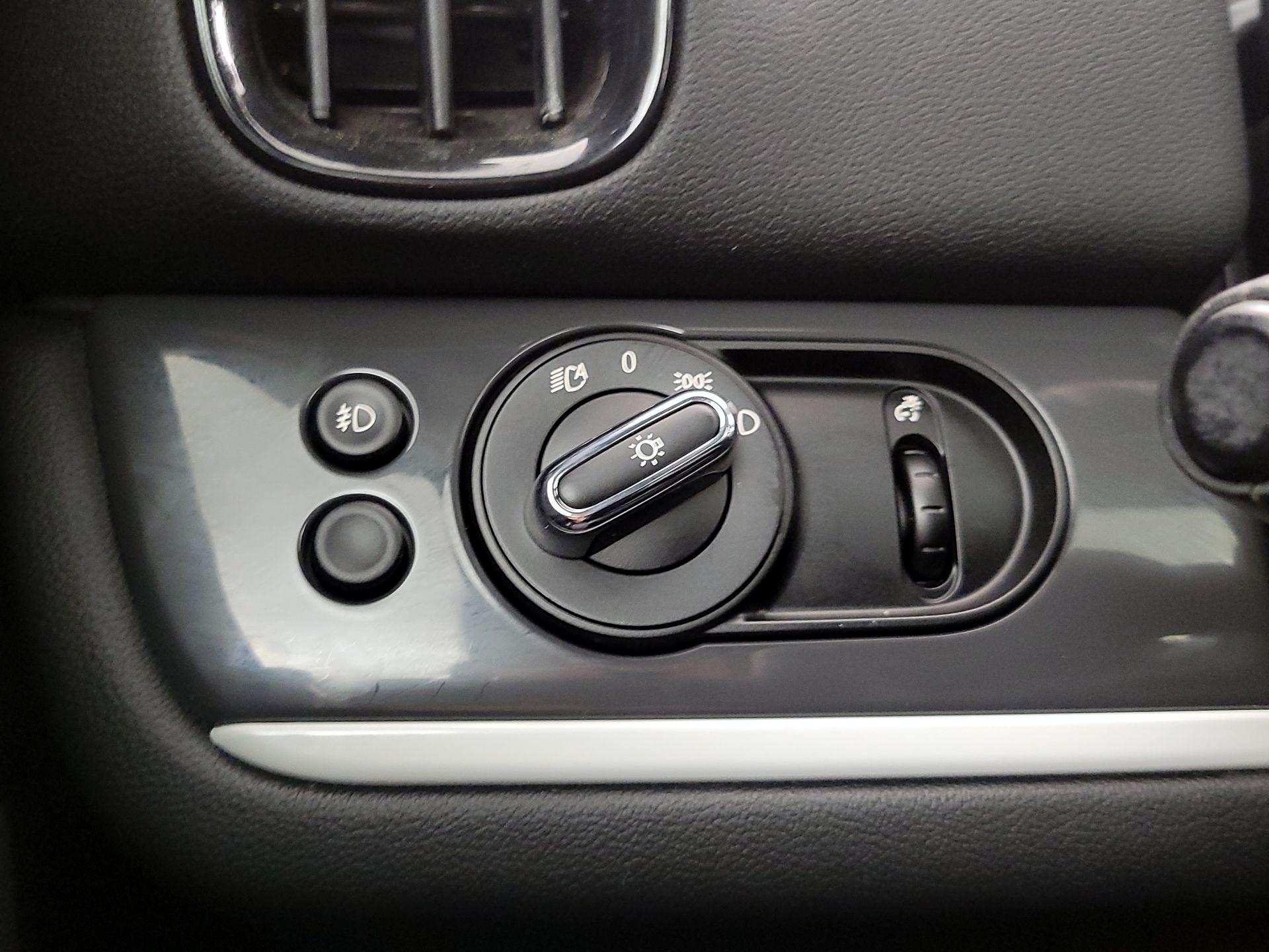 Thumbnail: 2017 MINI Cooper Countryman - 13