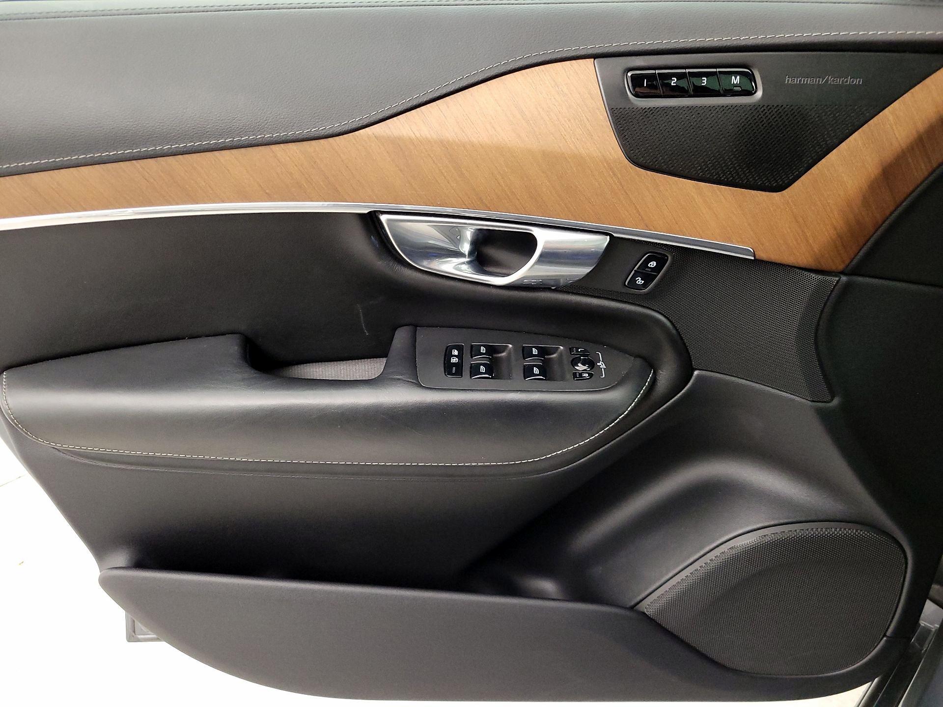 Thumbnail: 2019 Volvo XC90 - 12