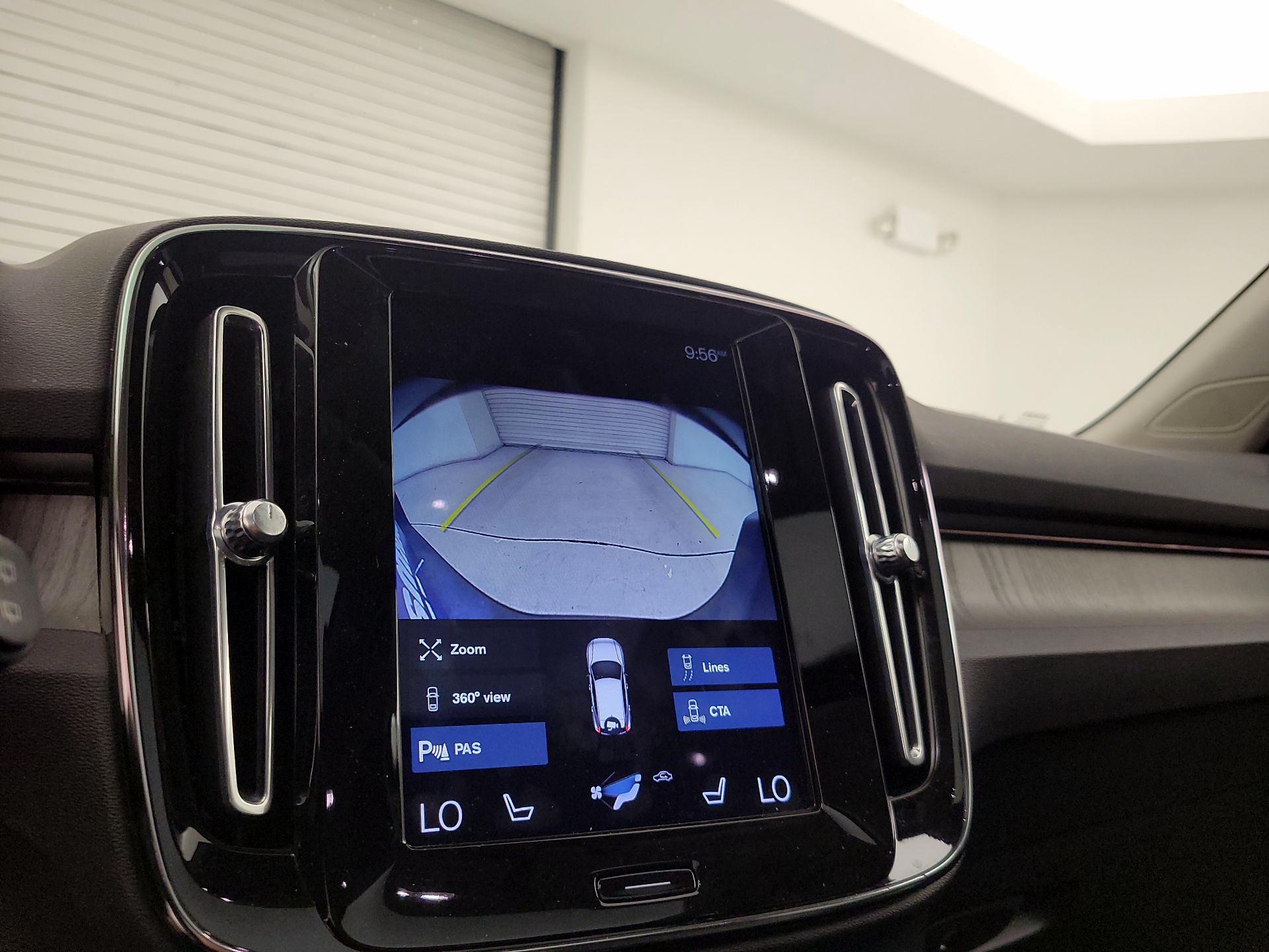 Thumbnail: 2020 Volvo XC40 - 15