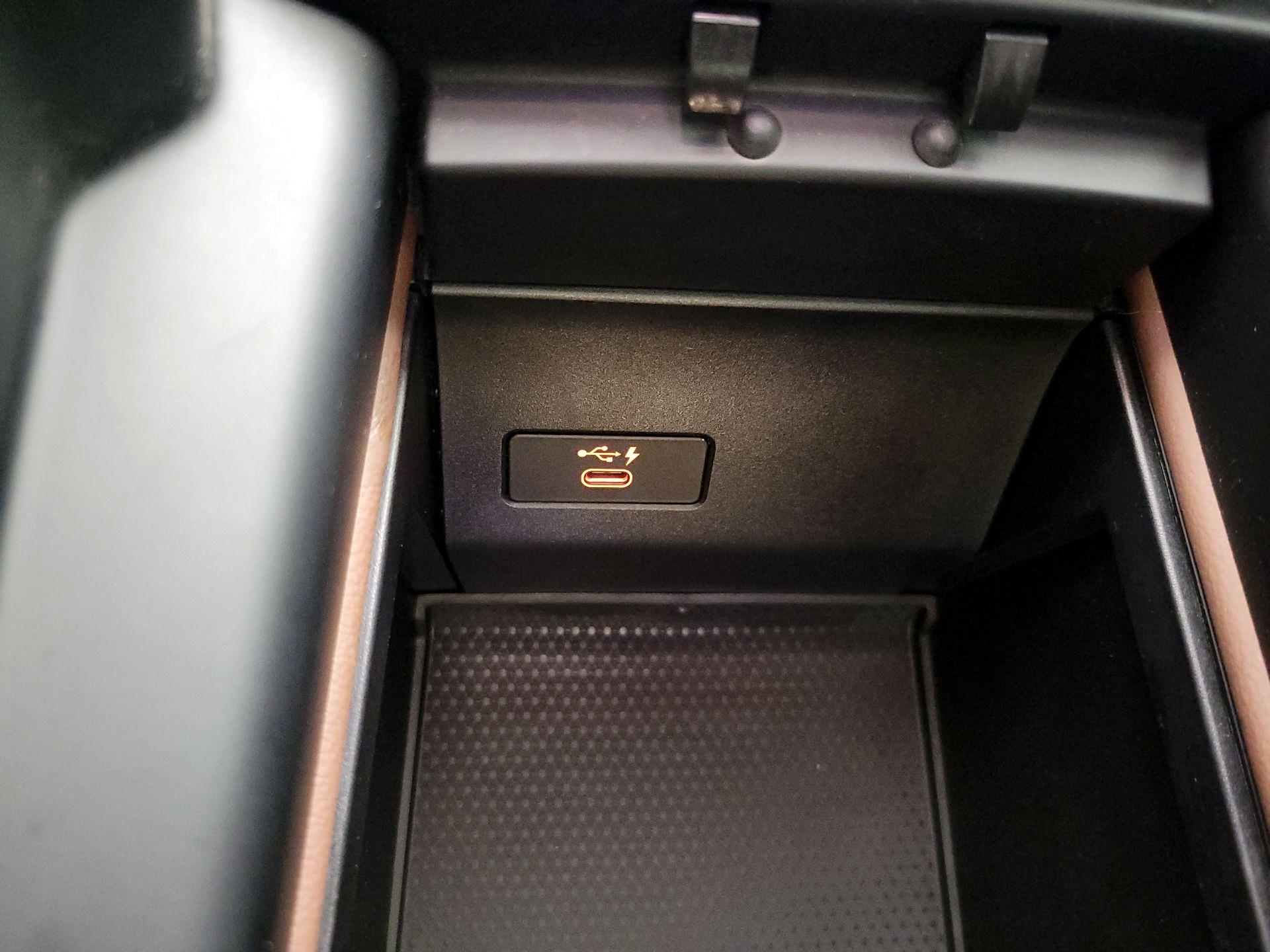 Thumbnail: 2020 BMW X5 - 19