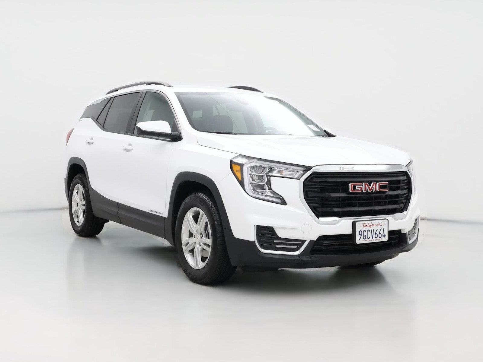 2022 GMC Terrain SLE - Photo 1