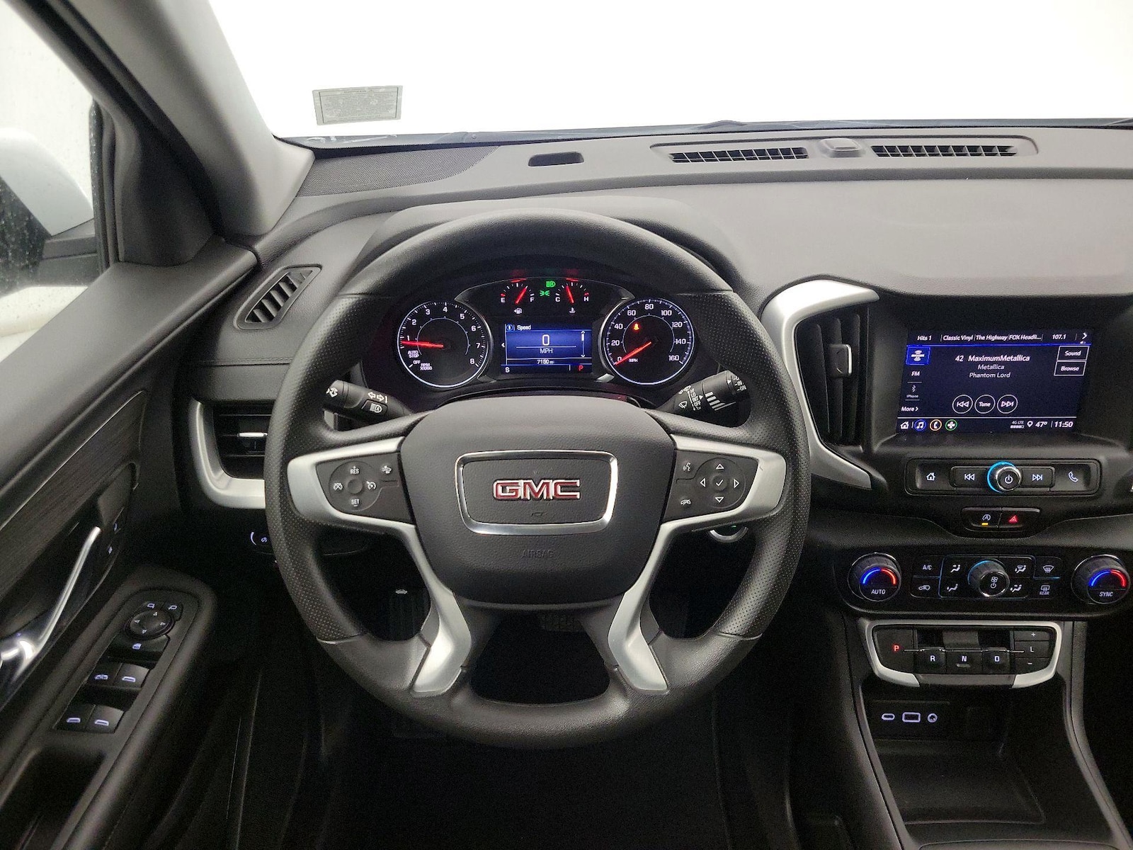 2022 GMC Terrain SLE - Photo 11
