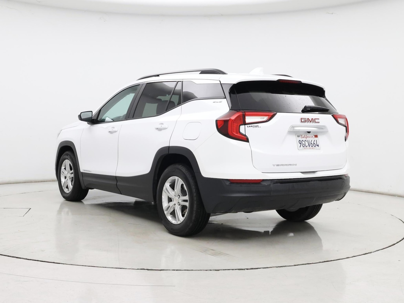 2022 GMC Terrain SLE - Photo 3