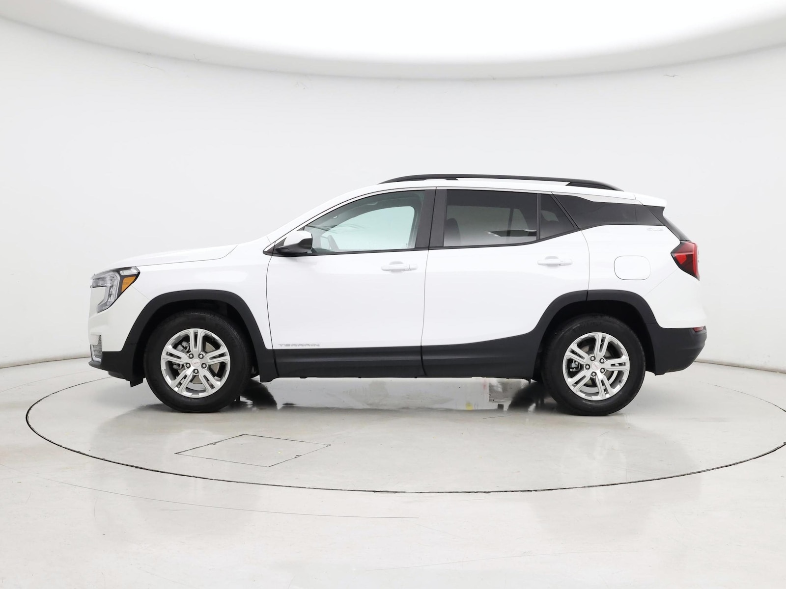 2022 GMC Terrain SLE - Photo 4
