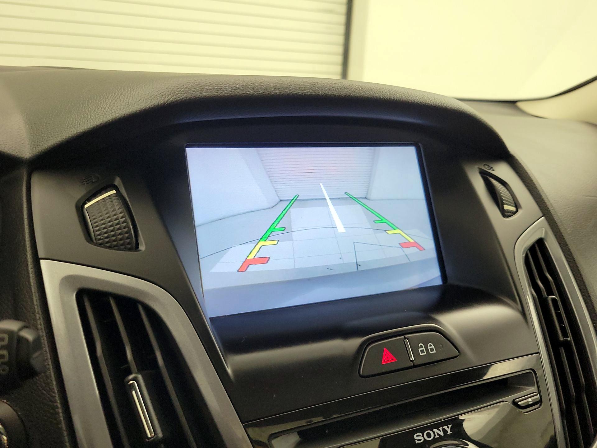 Thumbnail: 2014 Ford Focus - 14