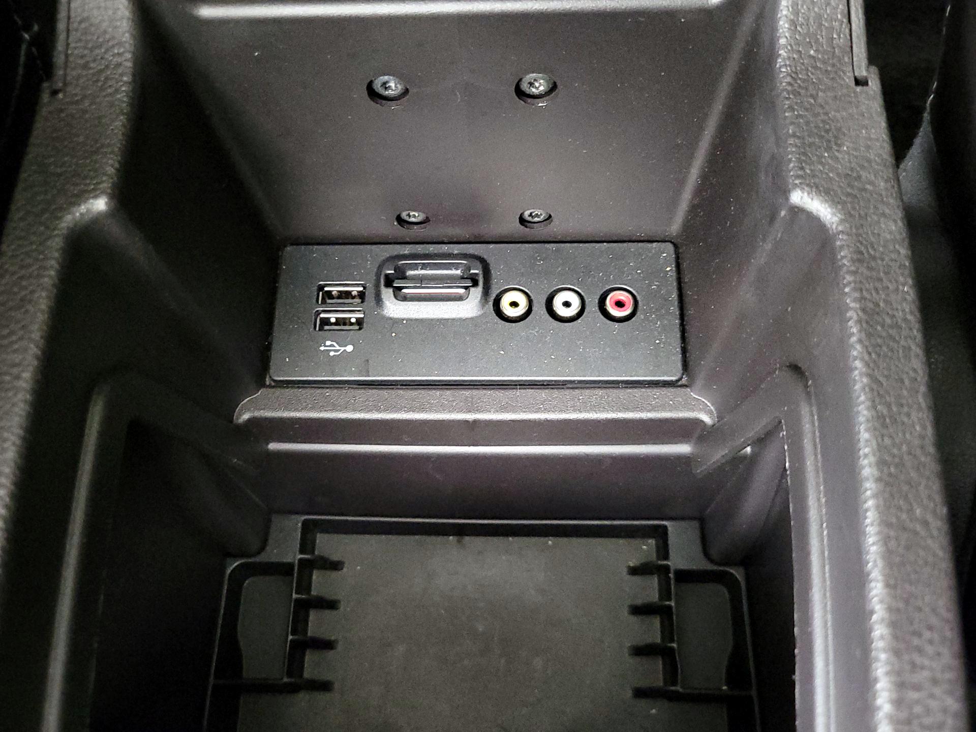 Thumbnail: 2014 Ford Focus - 18