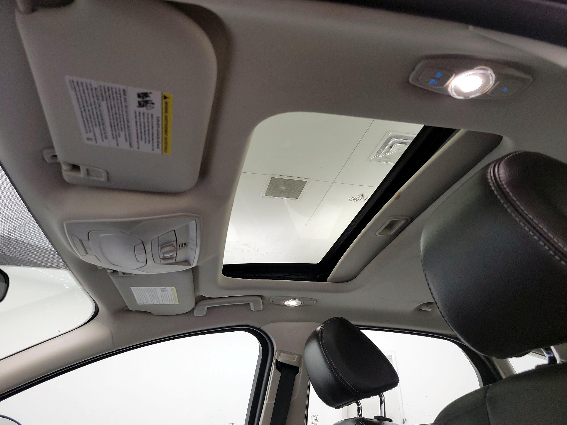 Thumbnail: 2014 Ford Focus - 19