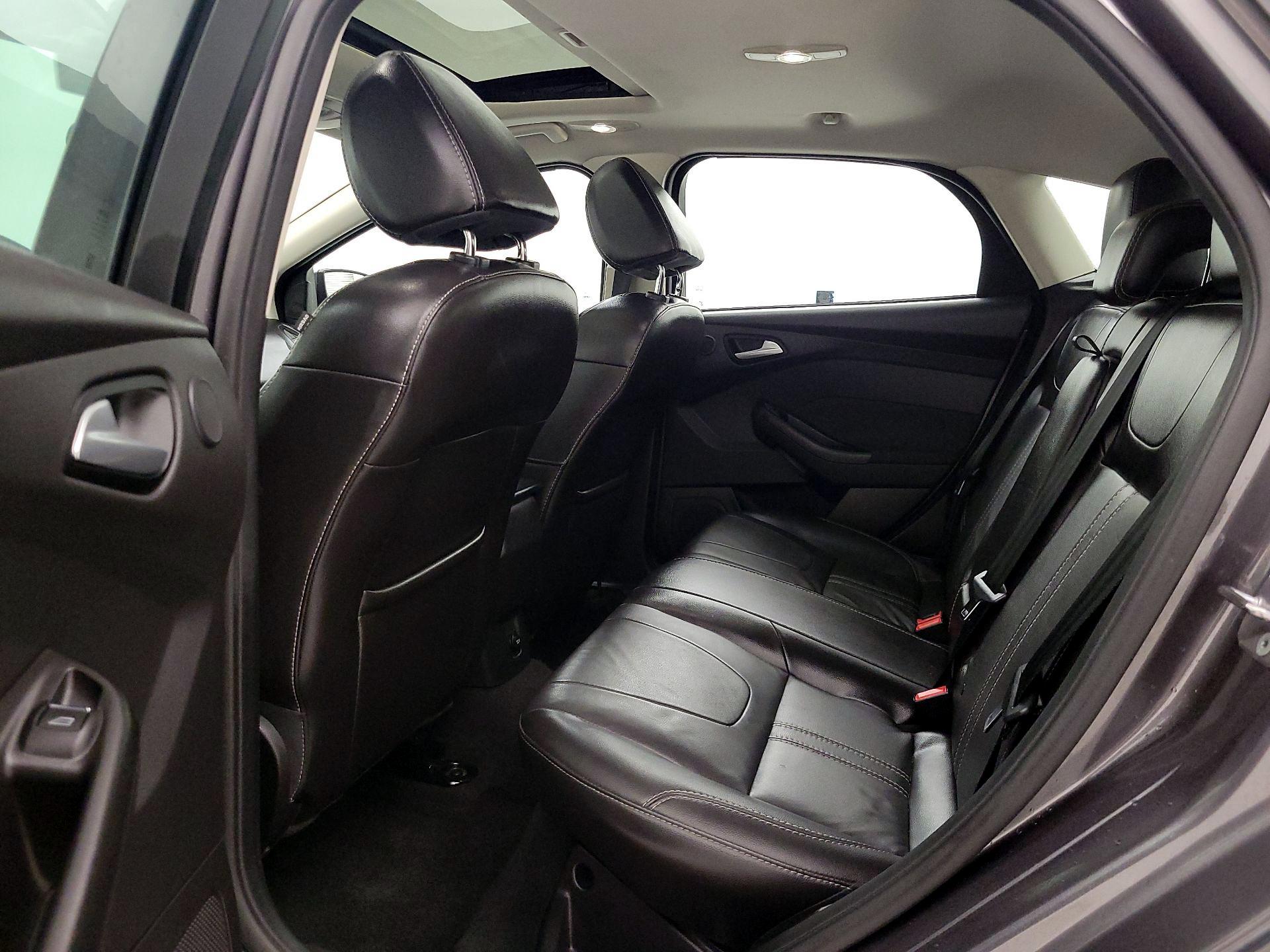 Thumbnail: 2014 Ford Focus - 20