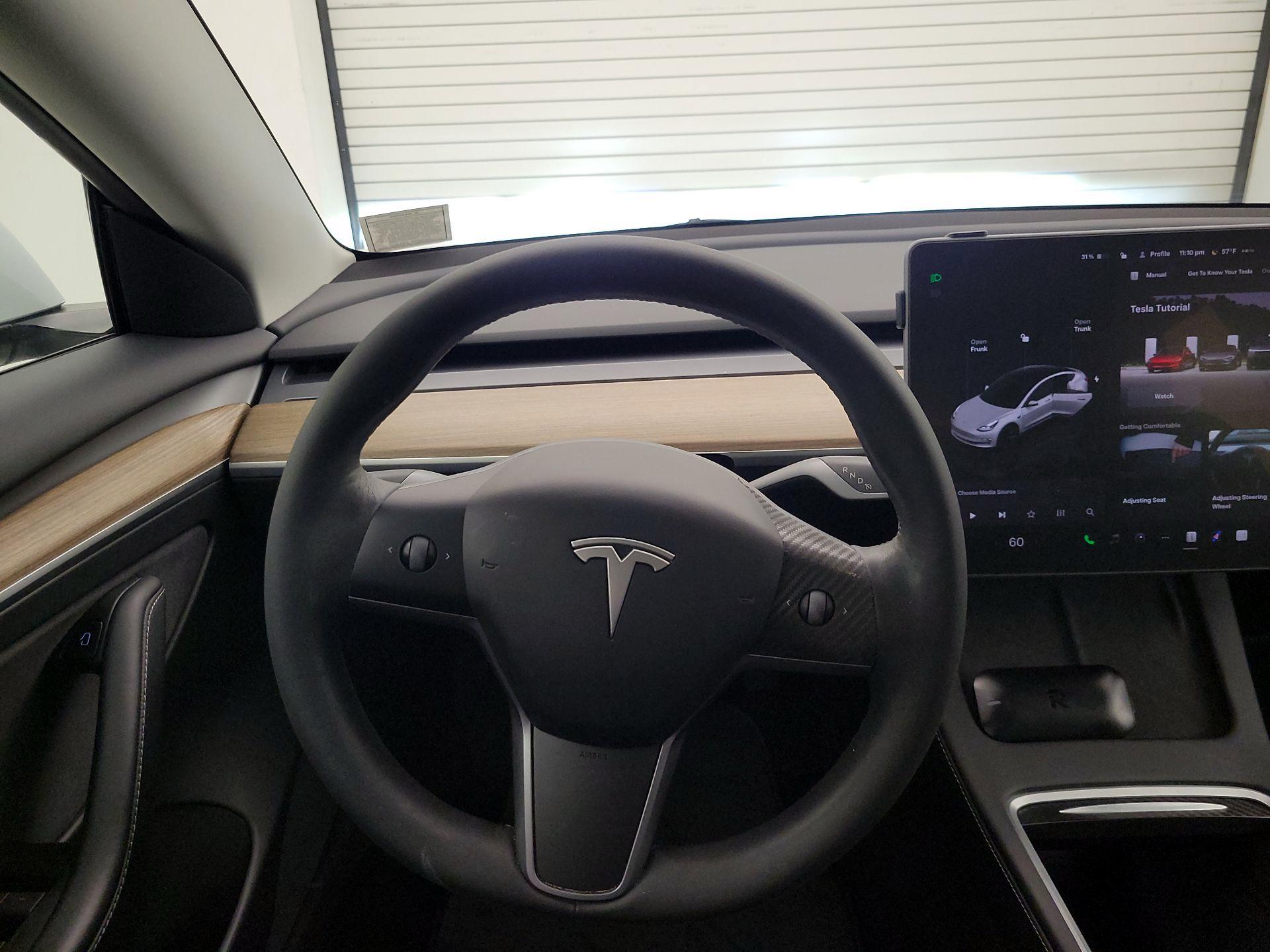 Thumbnail: 2023 Tesla Model 3 - 10