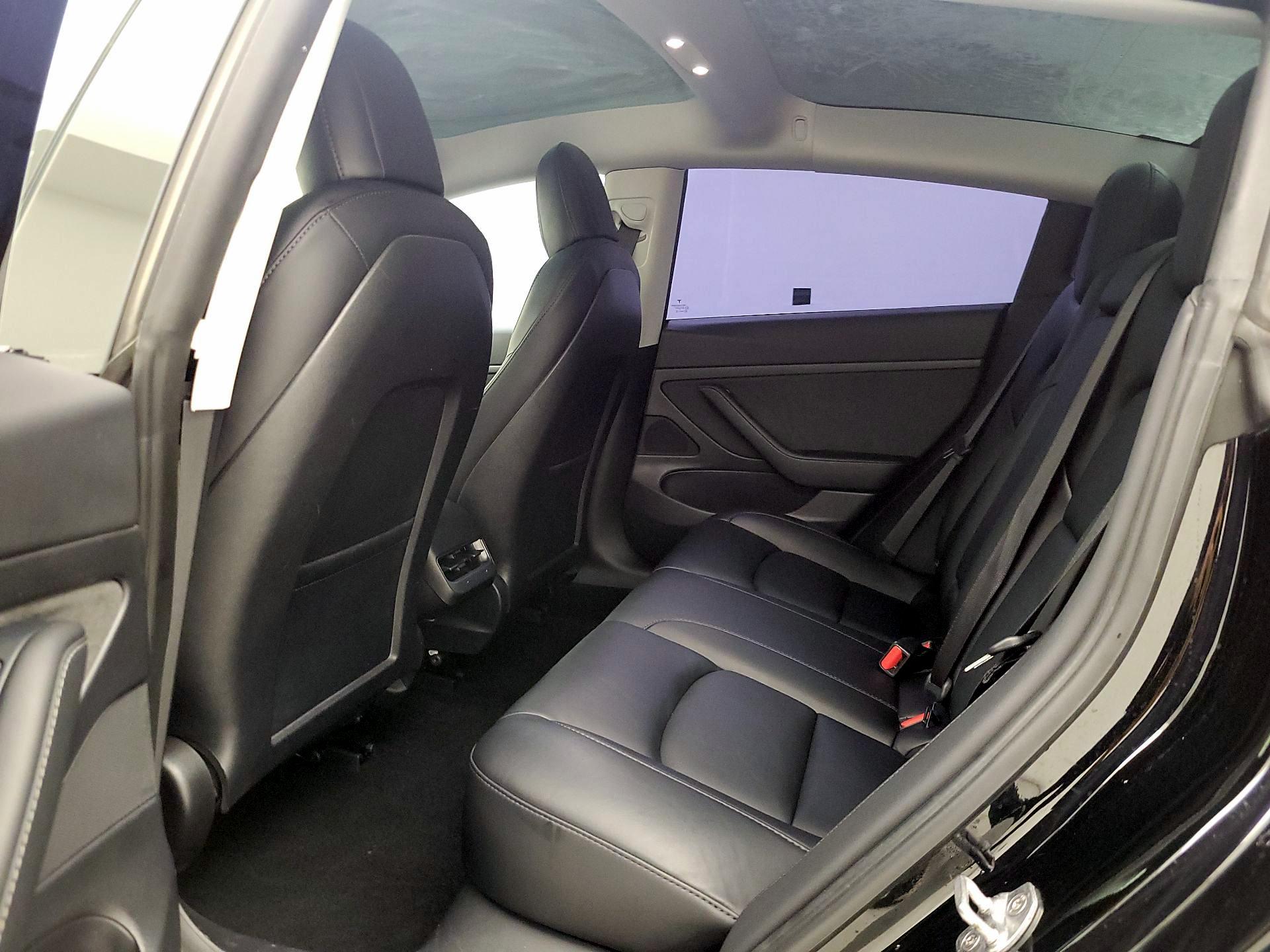 Thumbnail: 2021 Tesla Model 3 - 20