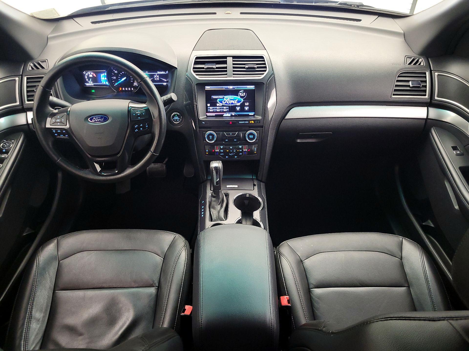 Thumbnail: 2016 Ford Explorer - 9