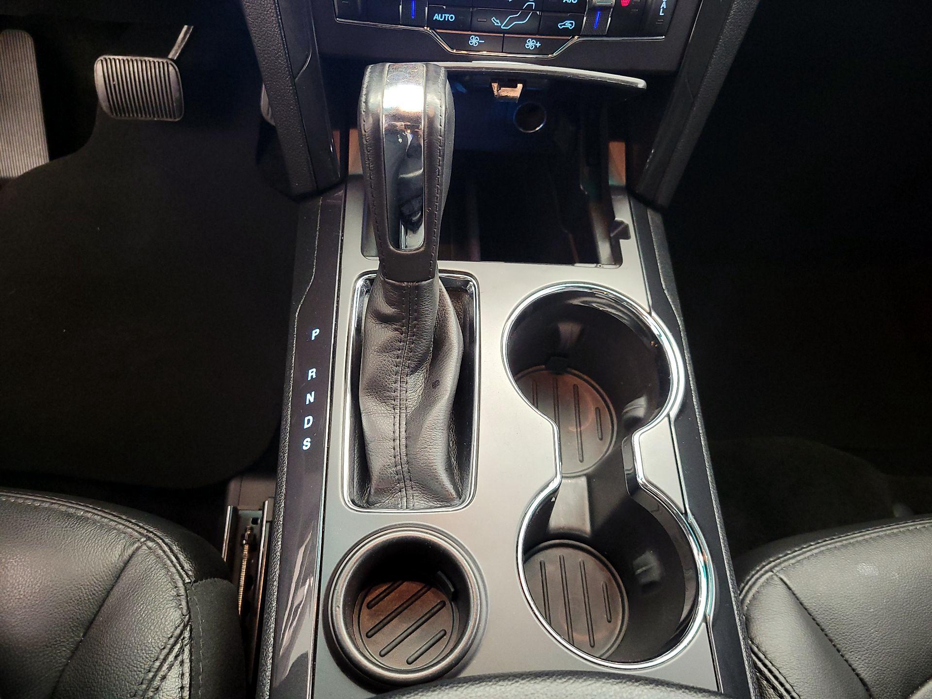 Thumbnail: 2016 Ford Explorer - 17