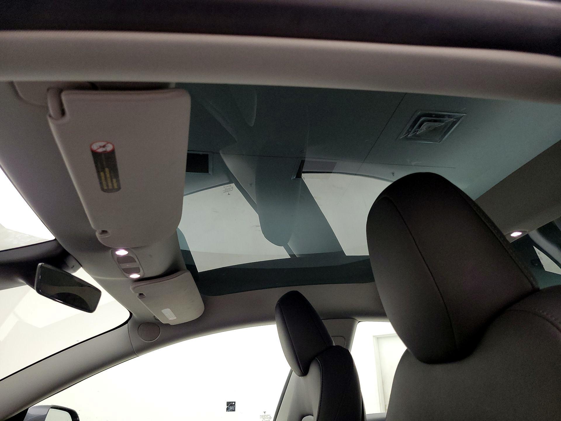 Thumbnail: 2023 Tesla Model 3 - 19