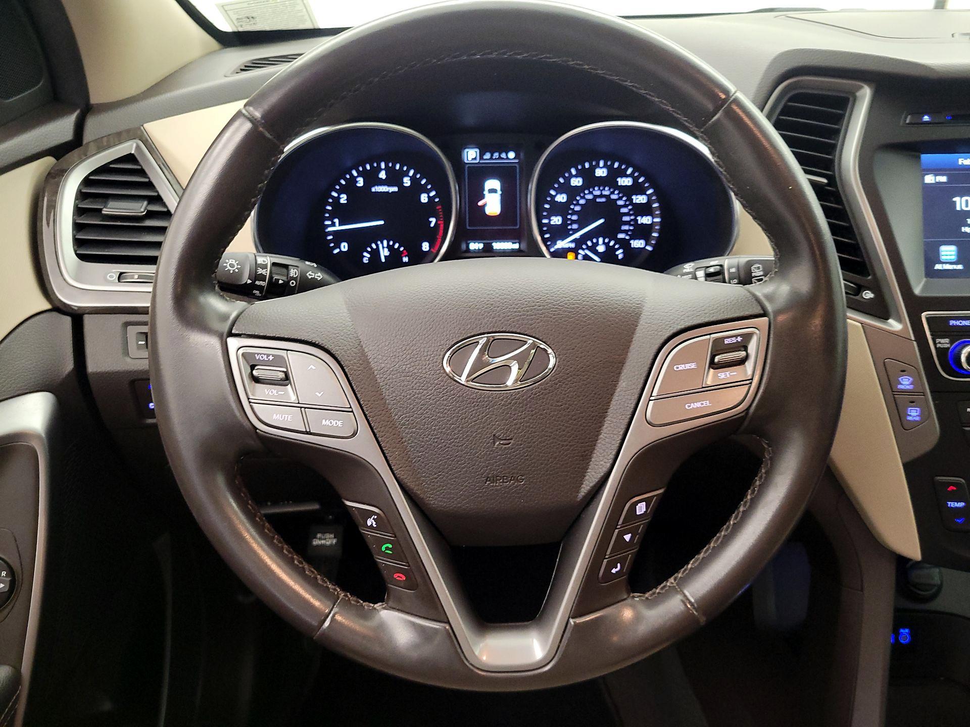 Thumbnail: 2017 Hyundai Santa Fe - 10