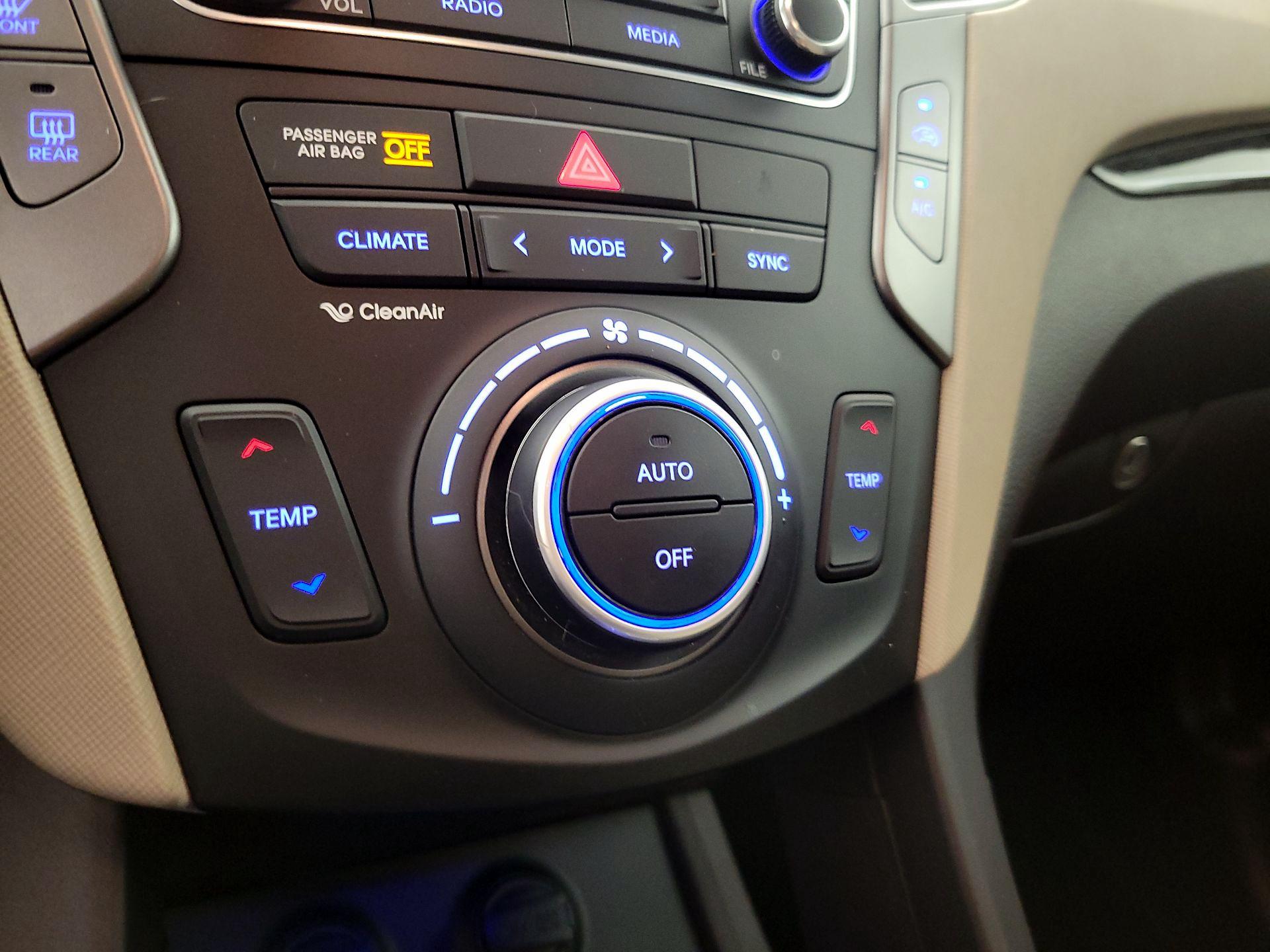 Thumbnail: 2017 Hyundai Santa Fe - 16