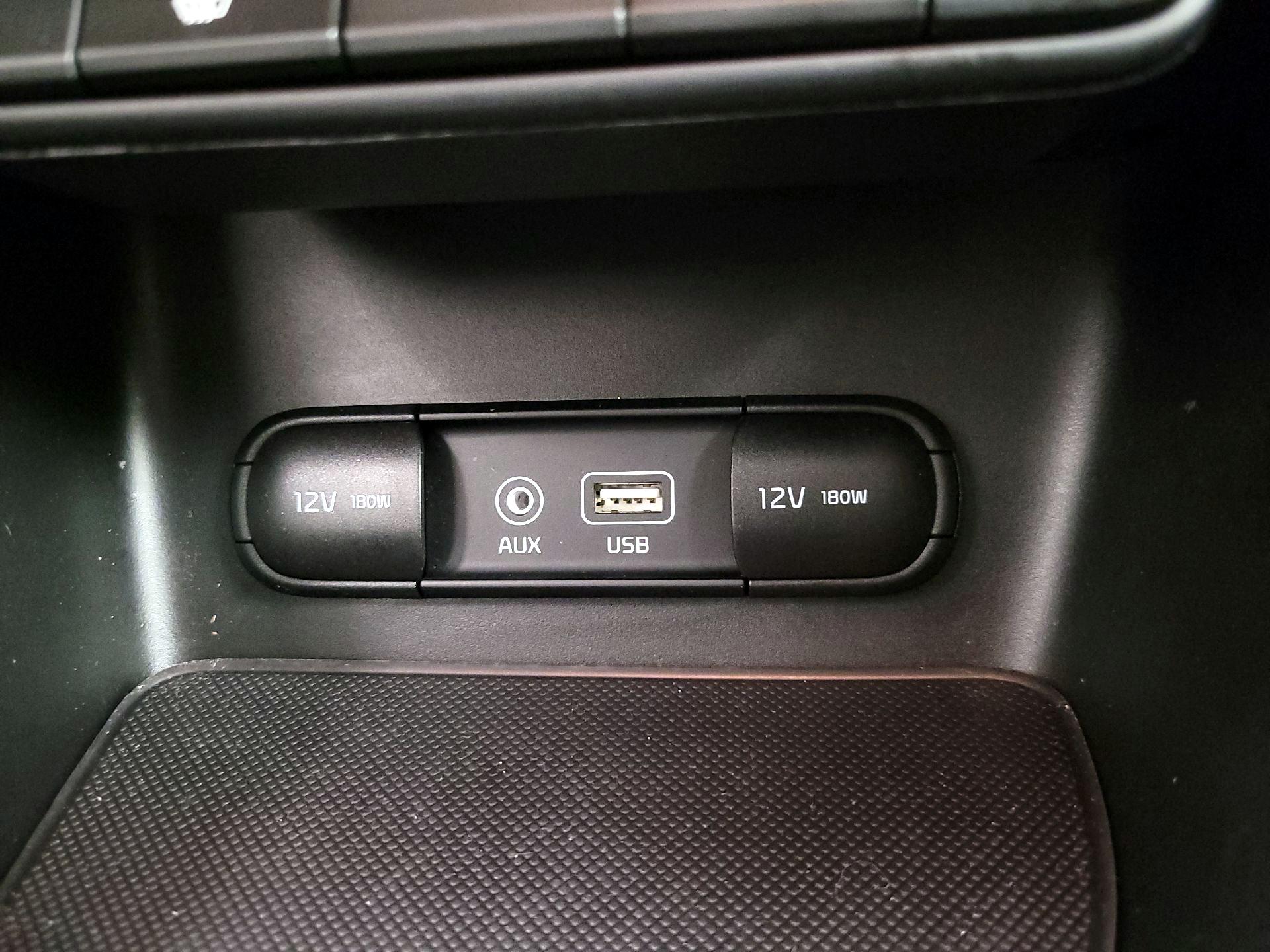 Thumbnail: 2019 Kia Sportage - 18