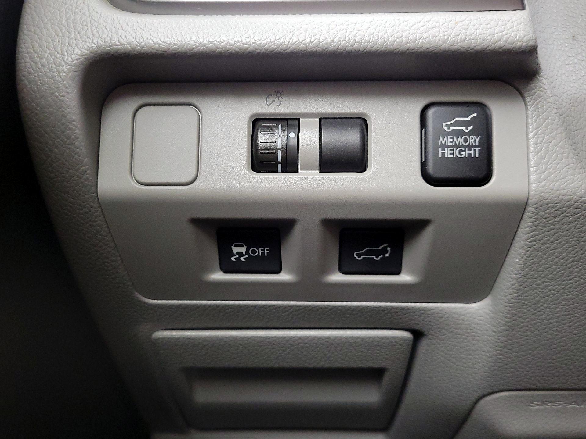 Thumbnail: 2015 Subaru Forester - 13