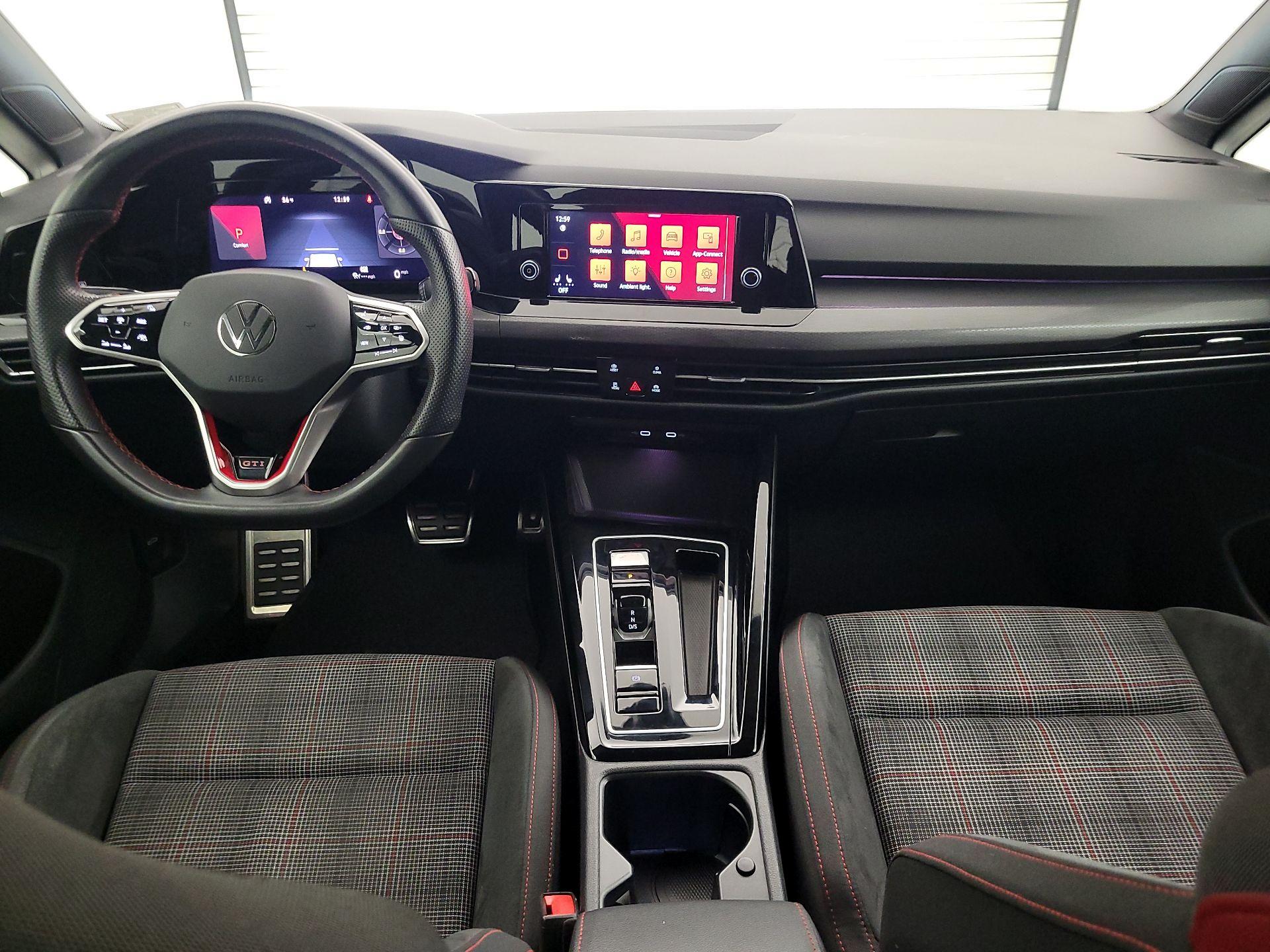 Thumbnail: 2023 Volkswagen Golf - 9