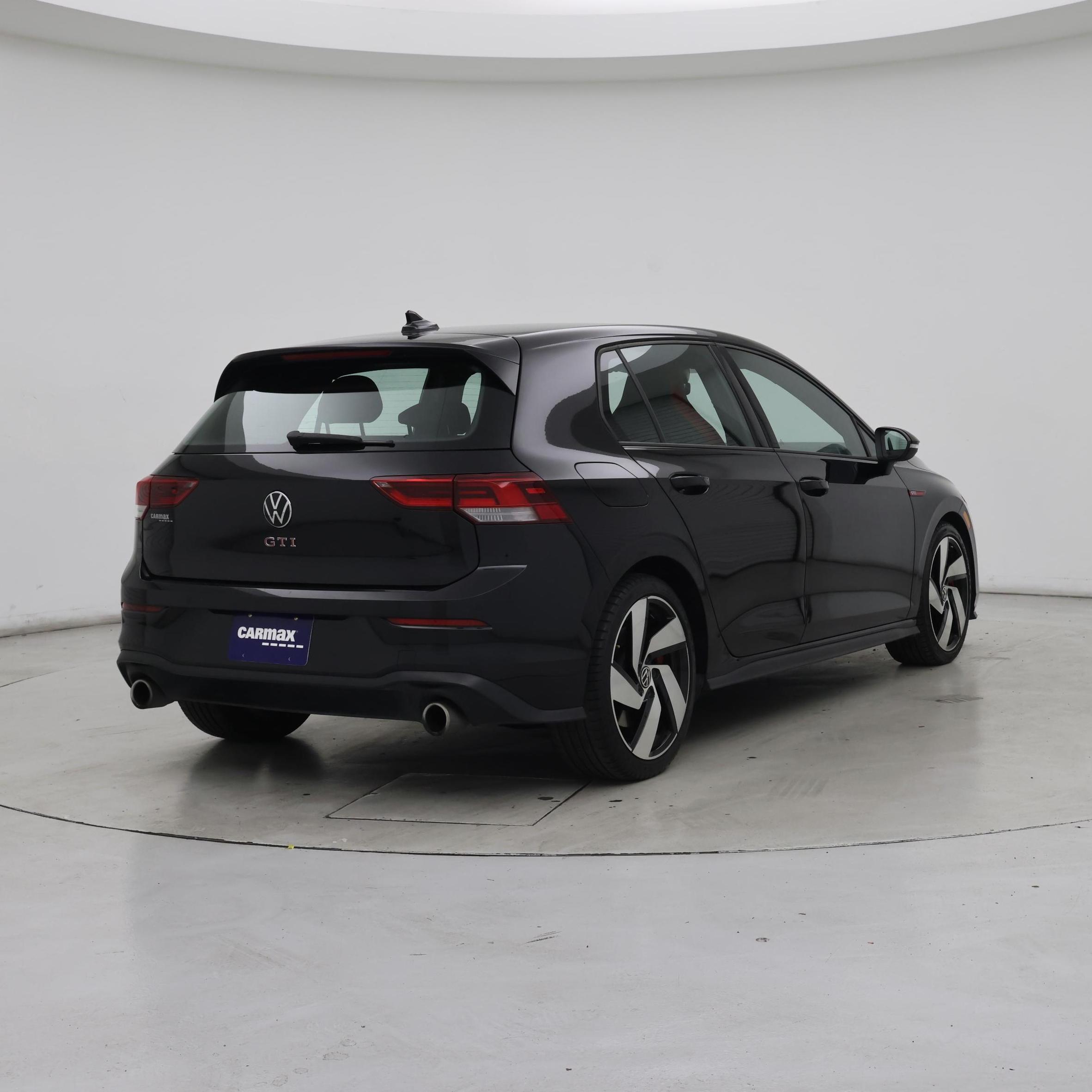 Thumbnail: 2023 Volkswagen Golf - 8