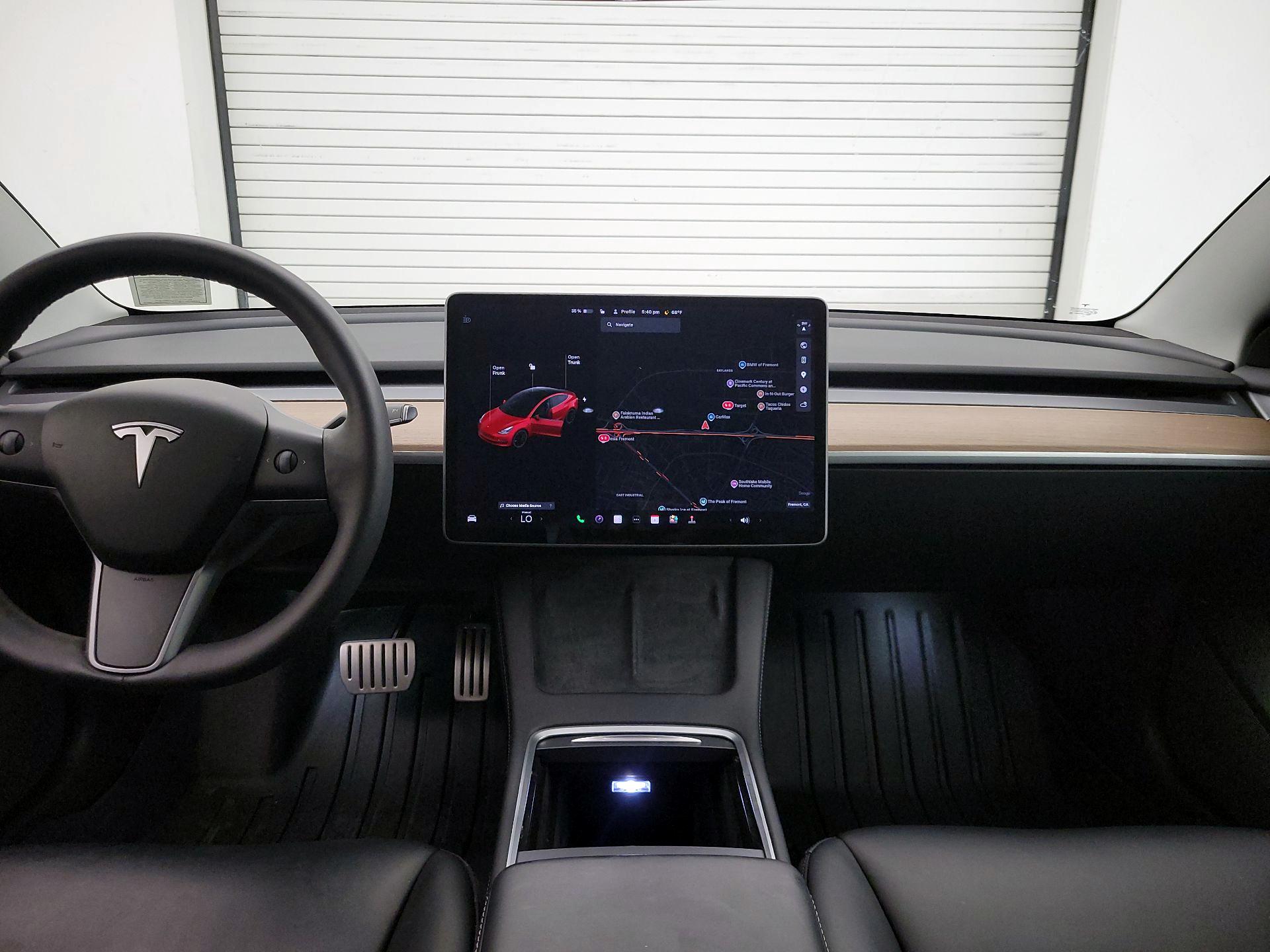 Thumbnail: 2022 Tesla Model 3 - 9