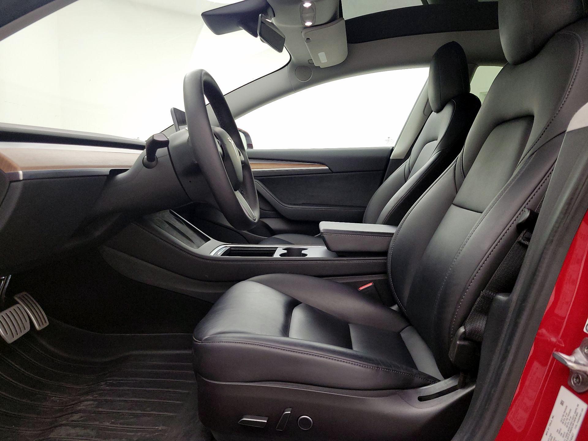 Thumbnail: 2022 Tesla Model 3 - 11