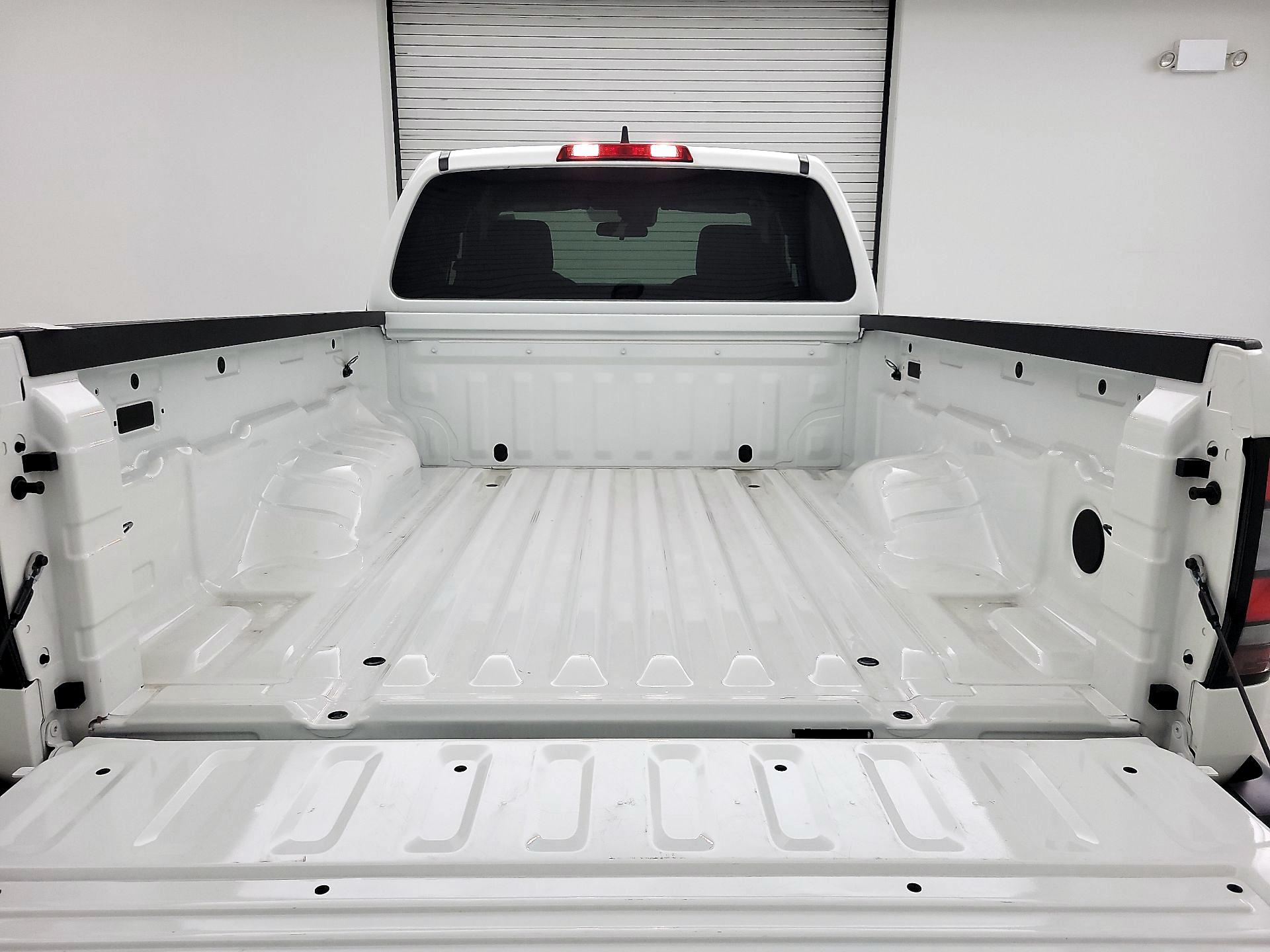 Thumbnail: 2023 Nissan Frontier - 20