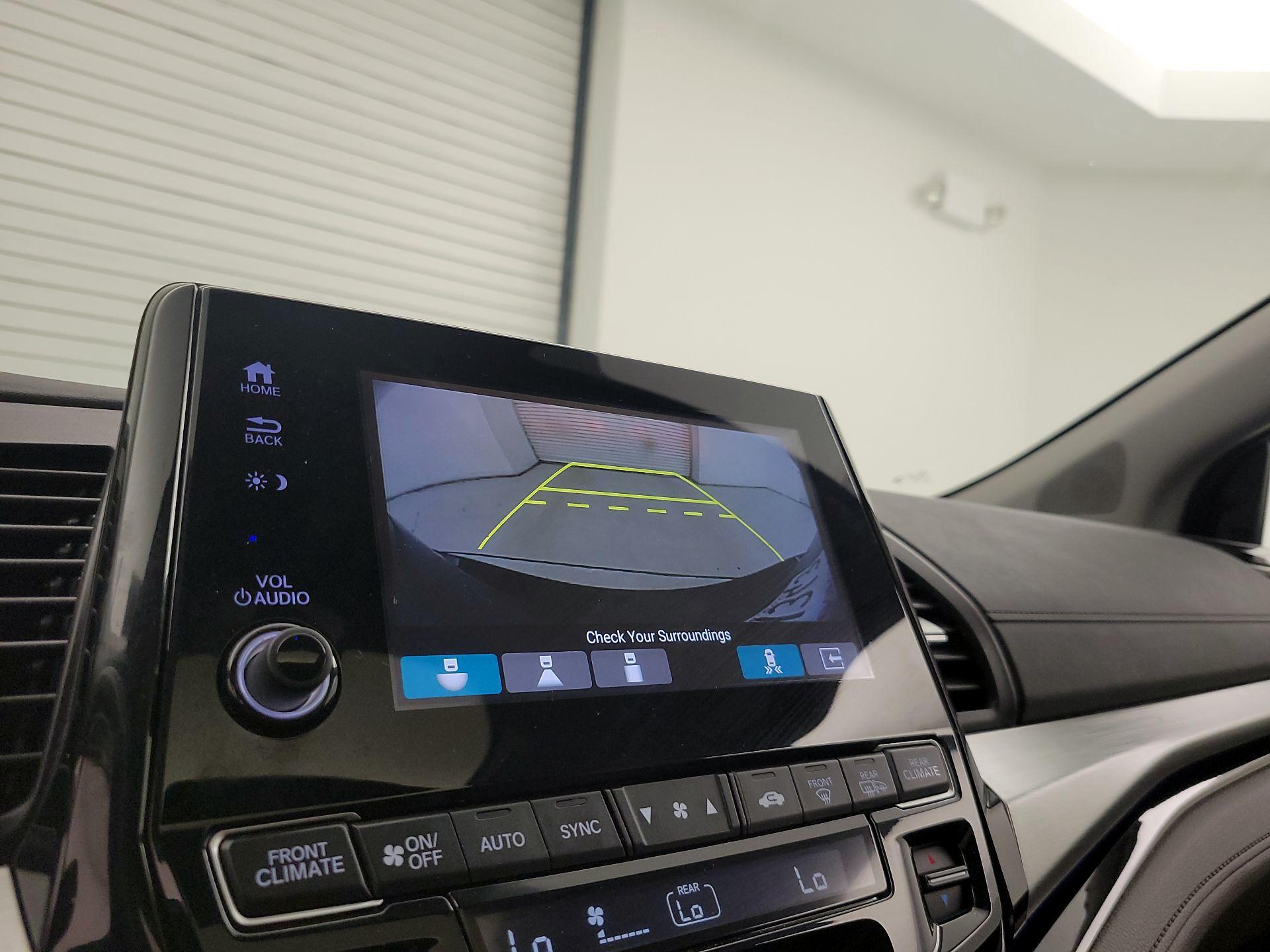 Thumbnail: 2019 Honda Odyssey - 15