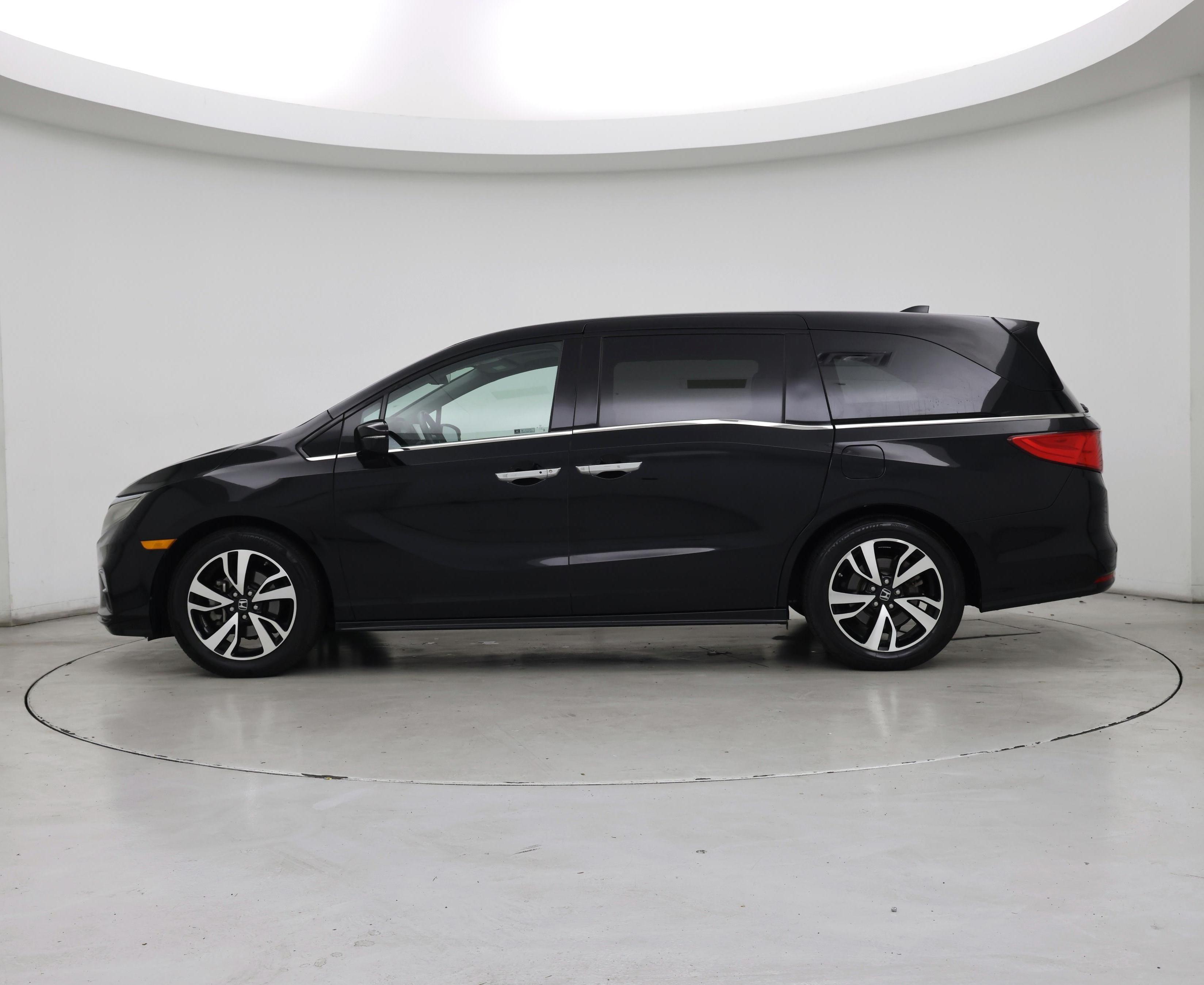 Thumbnail: 2019 Honda Odyssey - 3