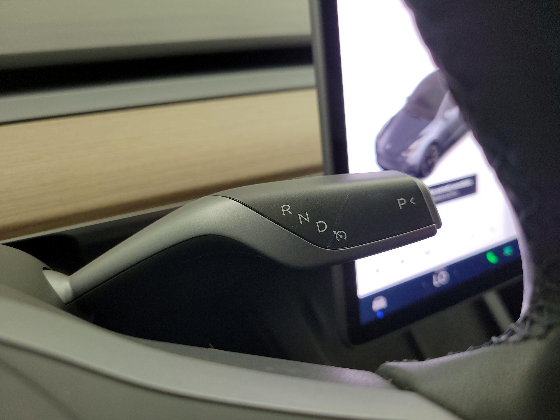 Thumbnail: 2022 Tesla Model Y - 17