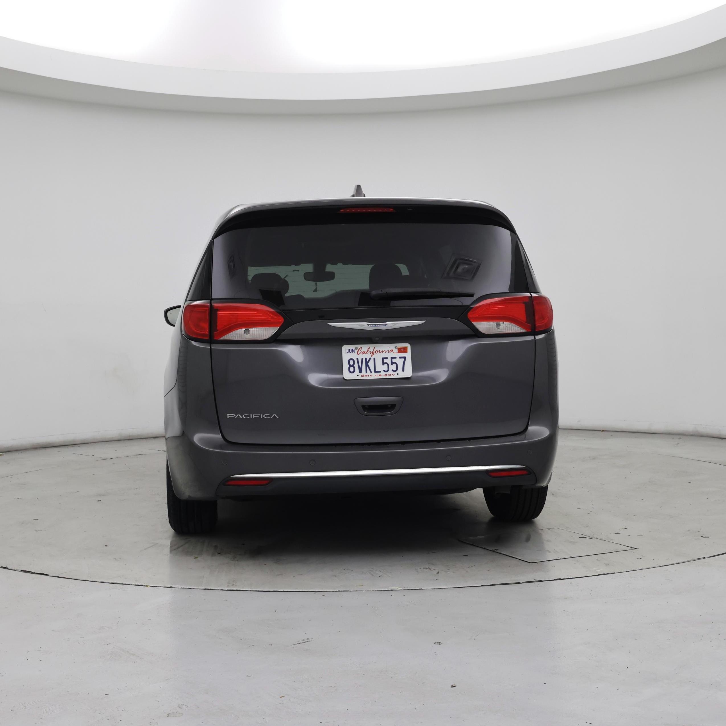 Thumbnail: 2018 Chrysler Pacifica - 6