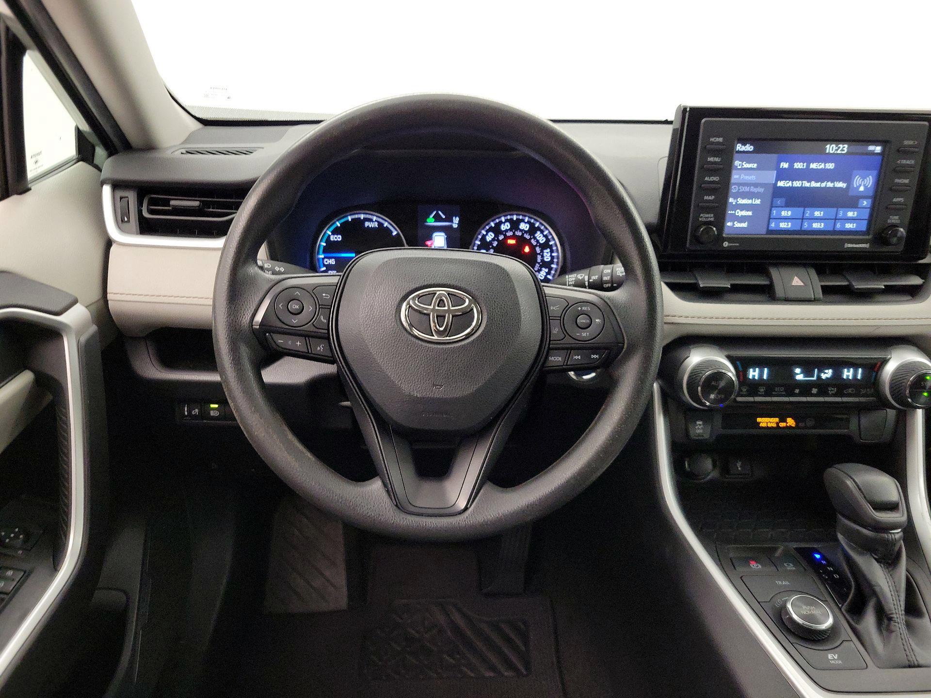 Thumbnail: 2022 Toyota RAV4 - 10