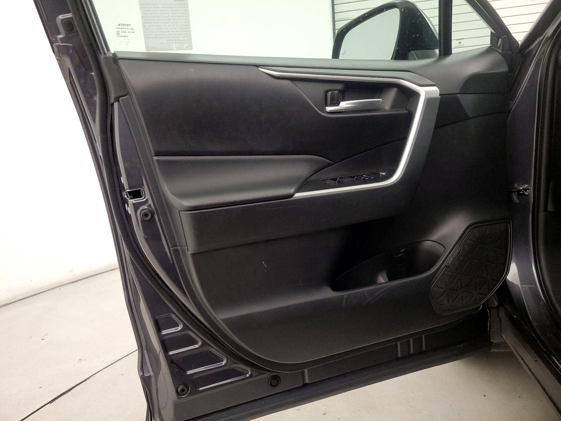 Thumbnail: 2023 Toyota RAV4 - 12