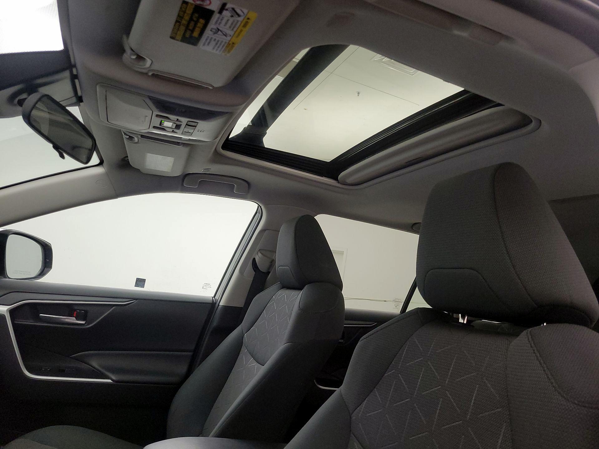 Thumbnail: 2023 Toyota RAV4 - 19