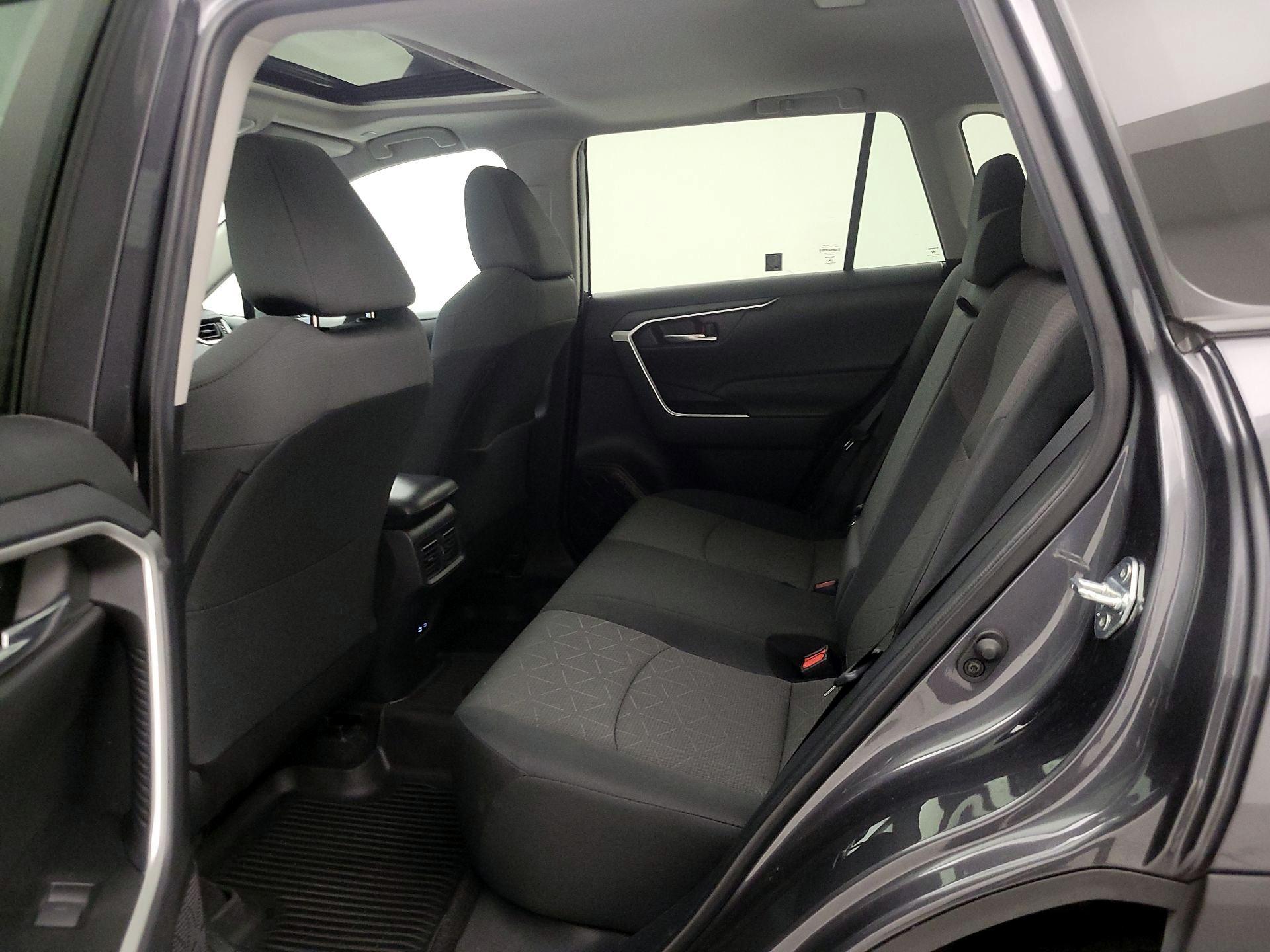 Thumbnail: 2023 Toyota RAV4 - 20