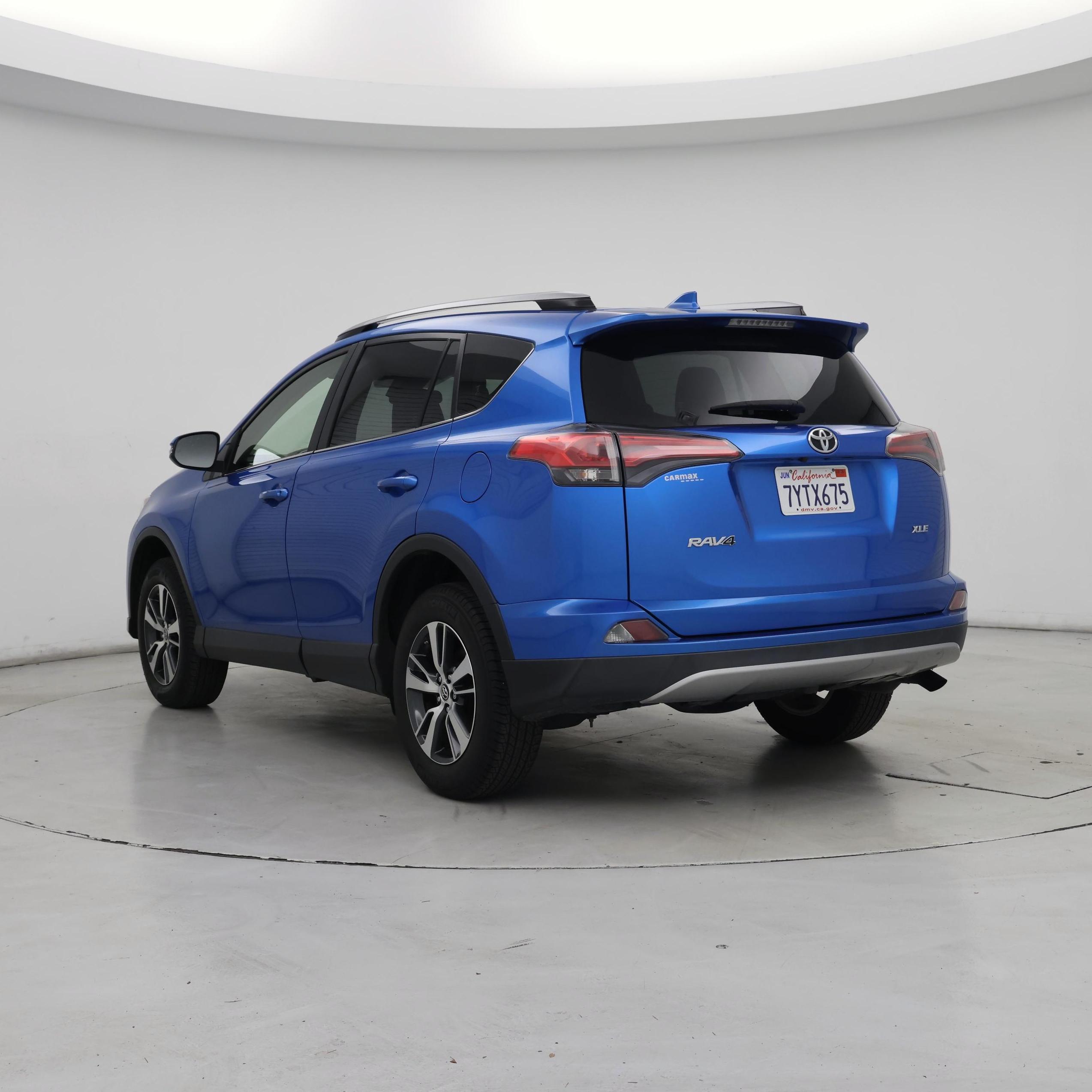 Thumbnail: 2017 Toyota RAV4 - 2