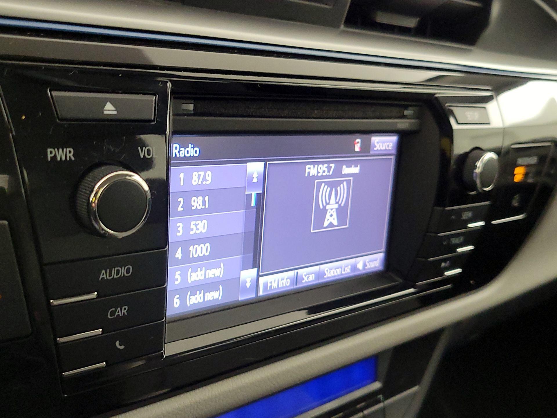 Thumbnail: 2016 Toyota Corolla - 15